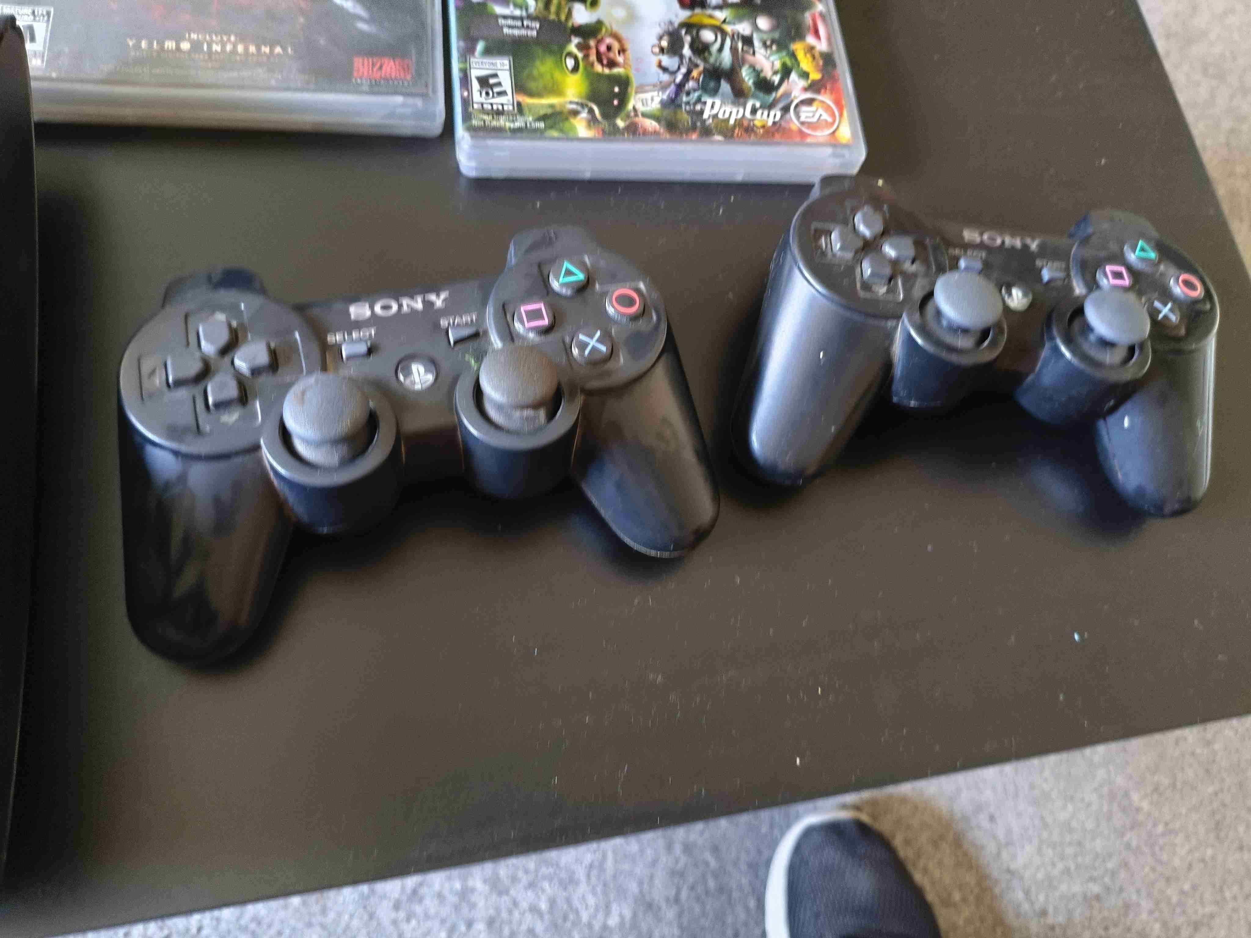 Consola PS3 con 11 juegos - miniatura 3