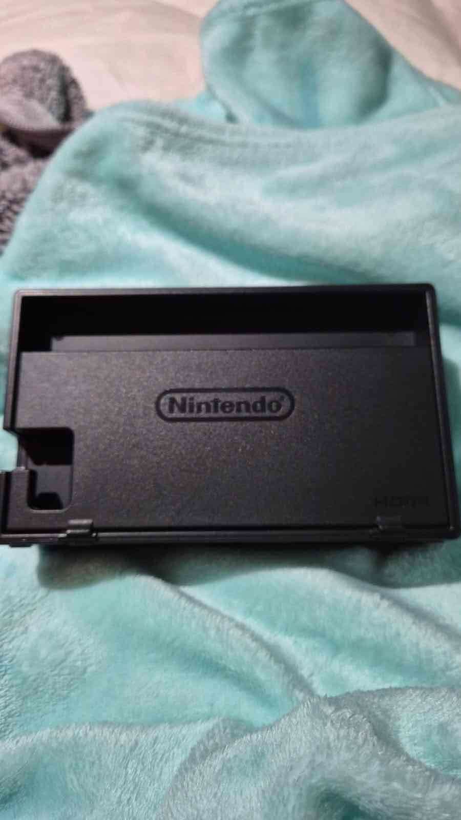 Consola Nintendo Switch con accesorios - miniatura 4