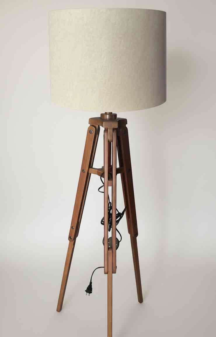 Lámpara de pie trípode - miniatura 4