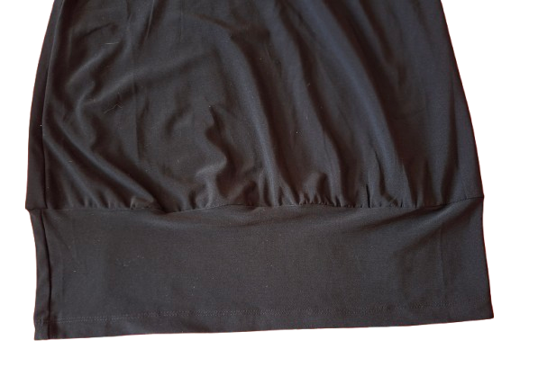 Polera negra con hombros al descubierto - miniatura 3