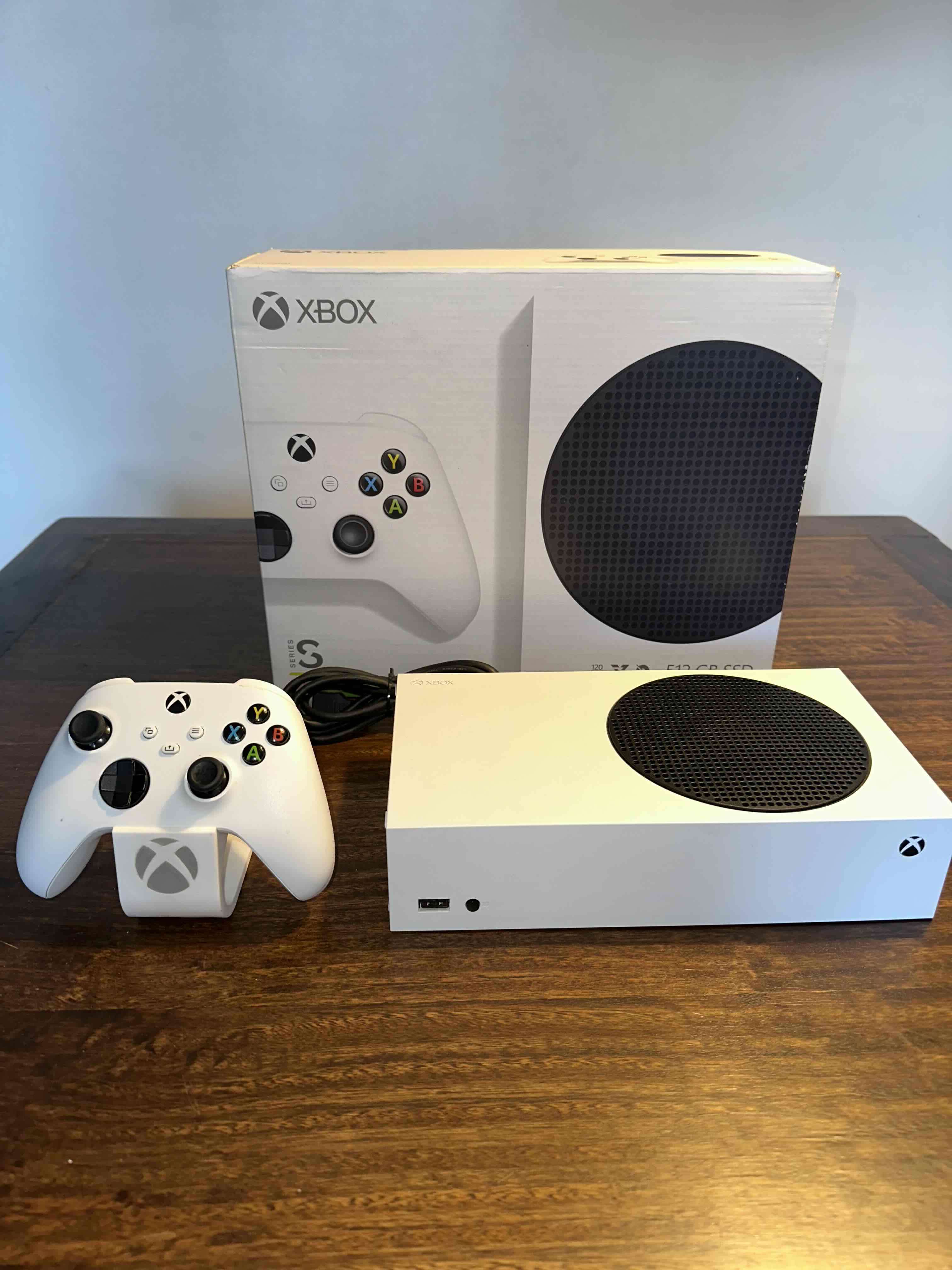 Xbox Series S 512GB Blanco Excelente Estado - miniatura 1
