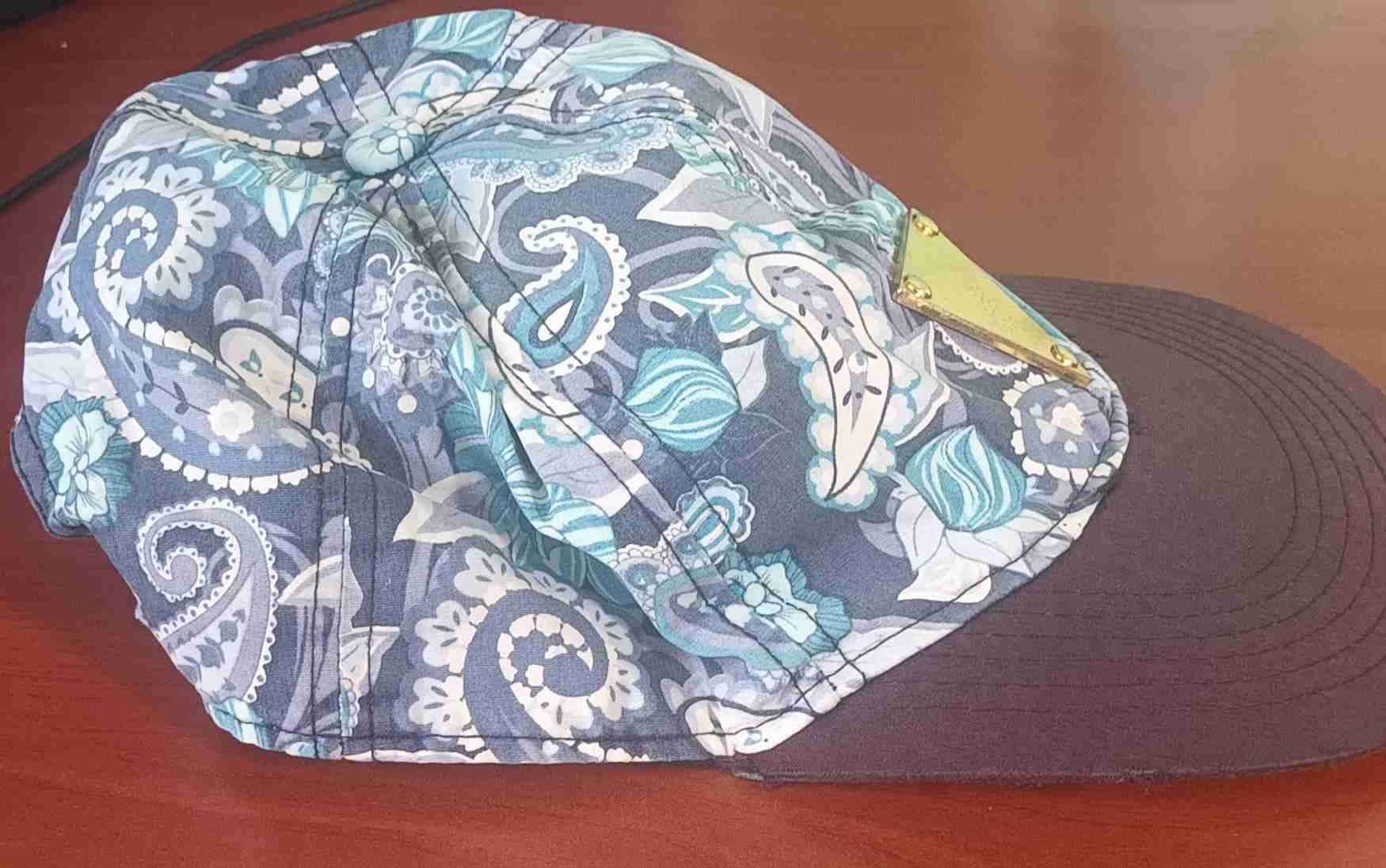 Gorra con diseño floral - miniatura 3