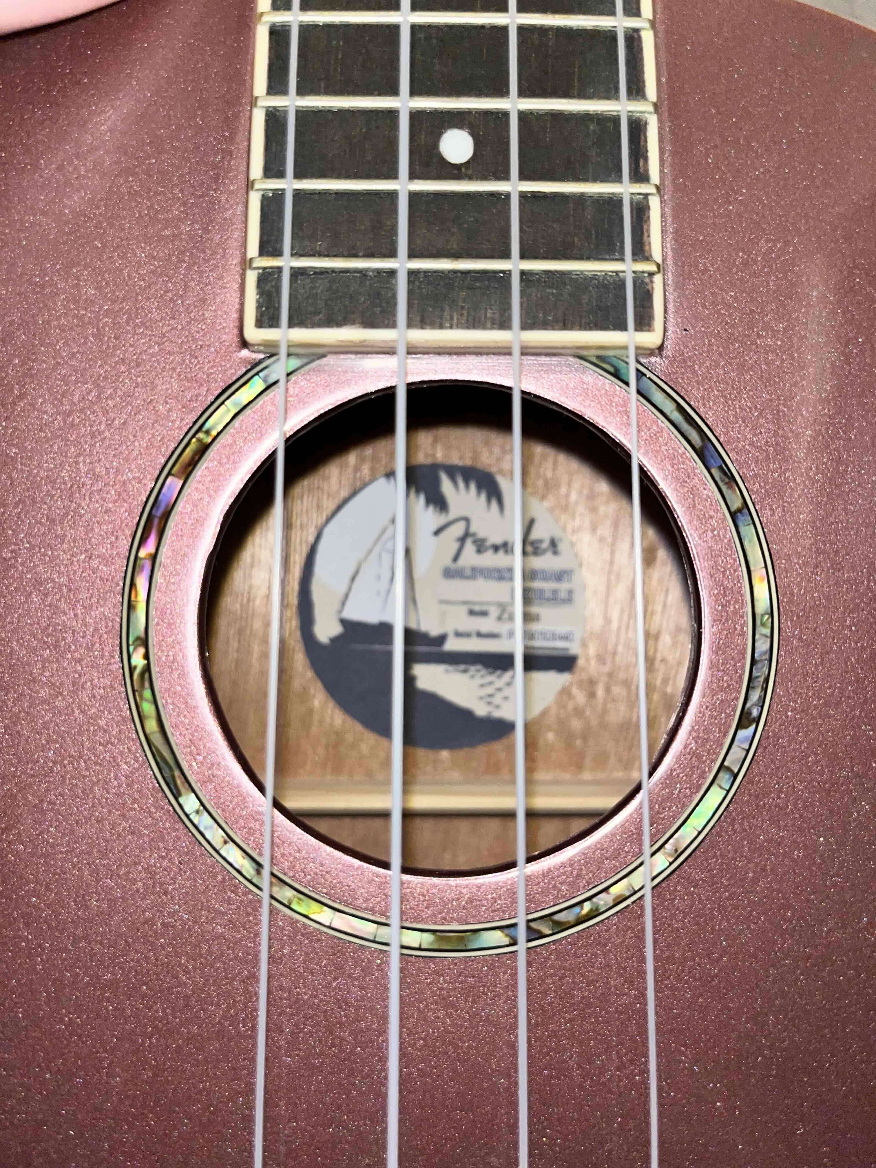 Ukulele Fender Concierto Rosado - miniatura 3