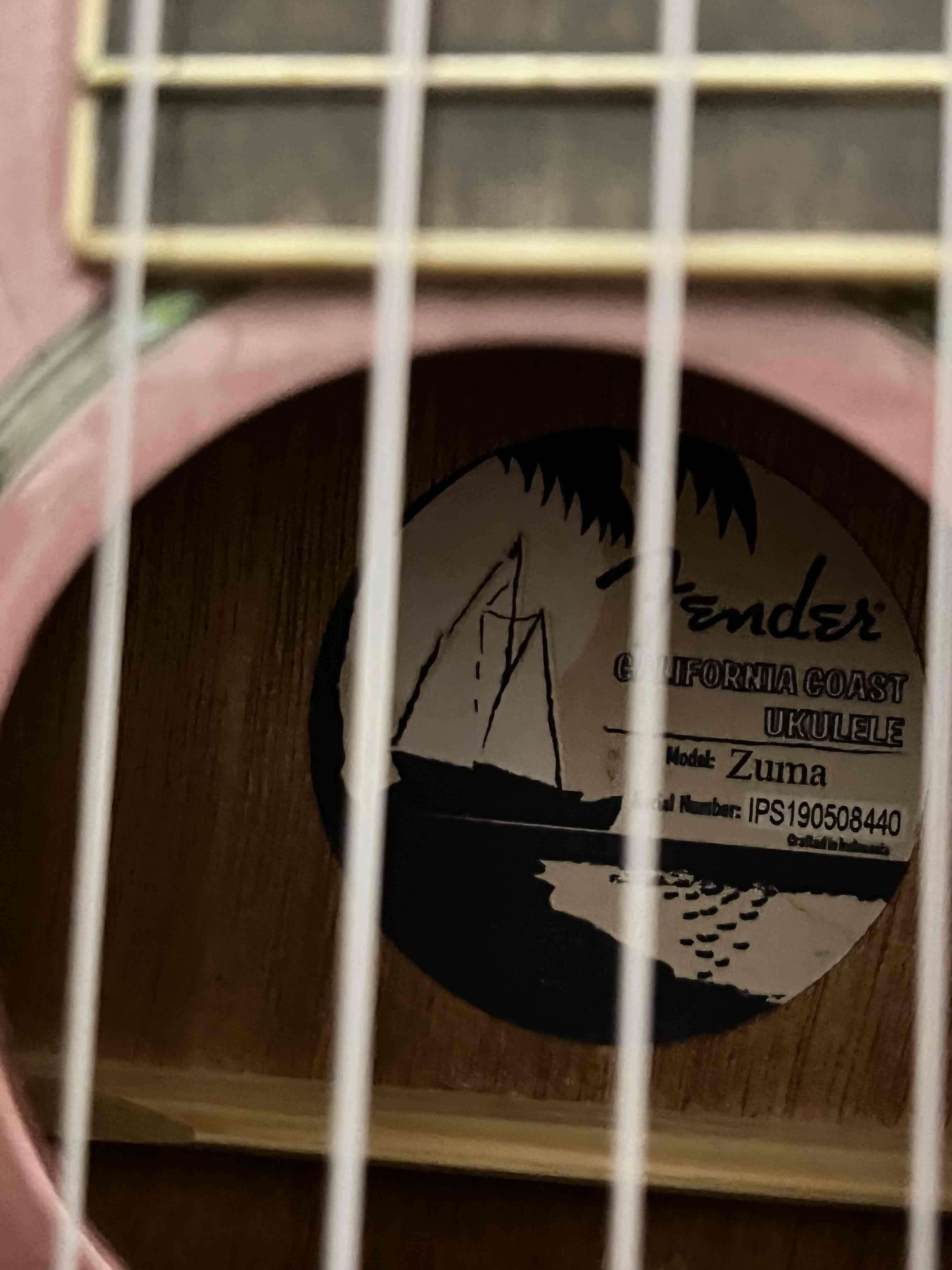 Ukulele Fender Concierto Rosado - miniatura 4