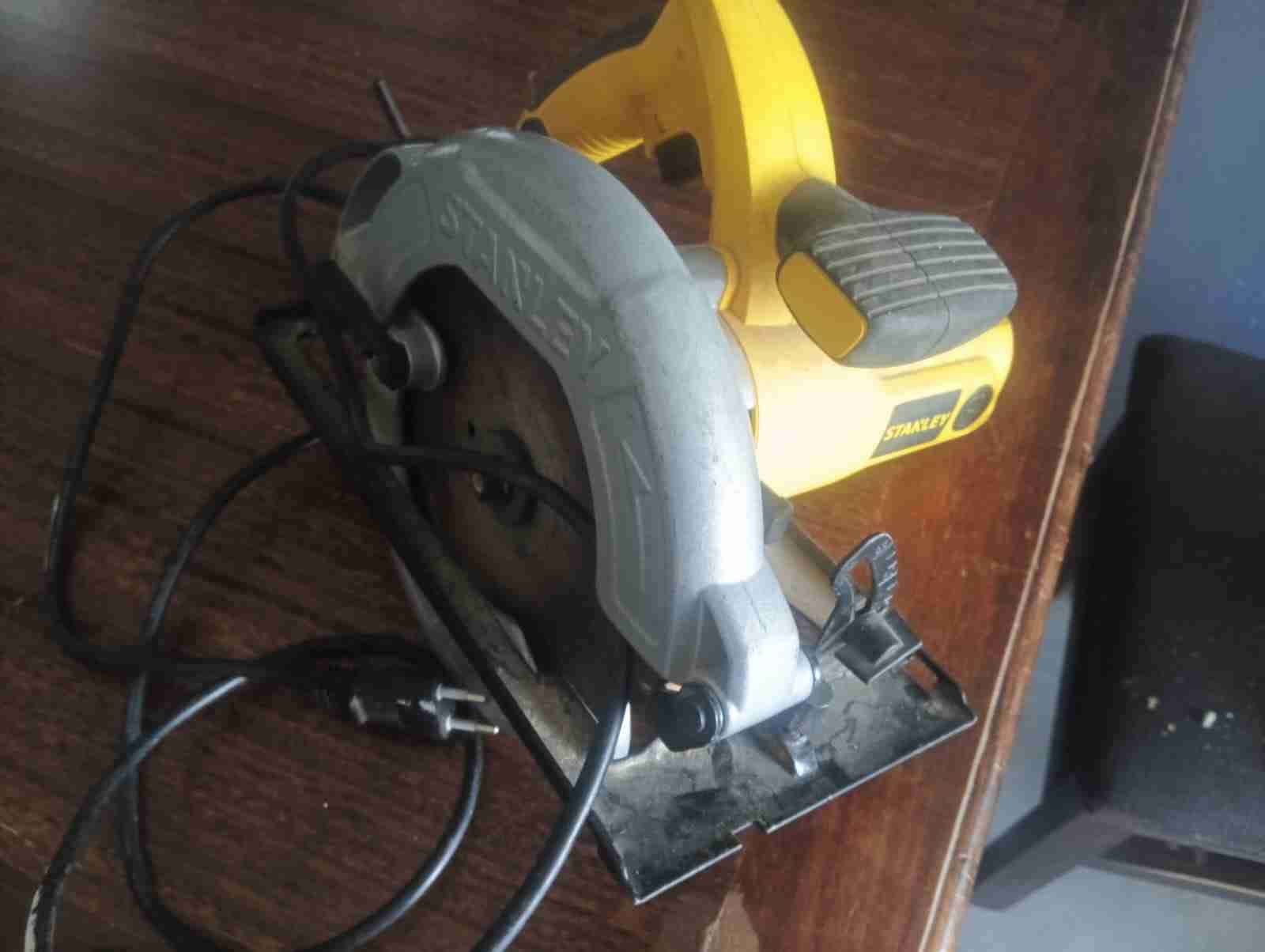 Sierra circular Stanley - miniatura 2