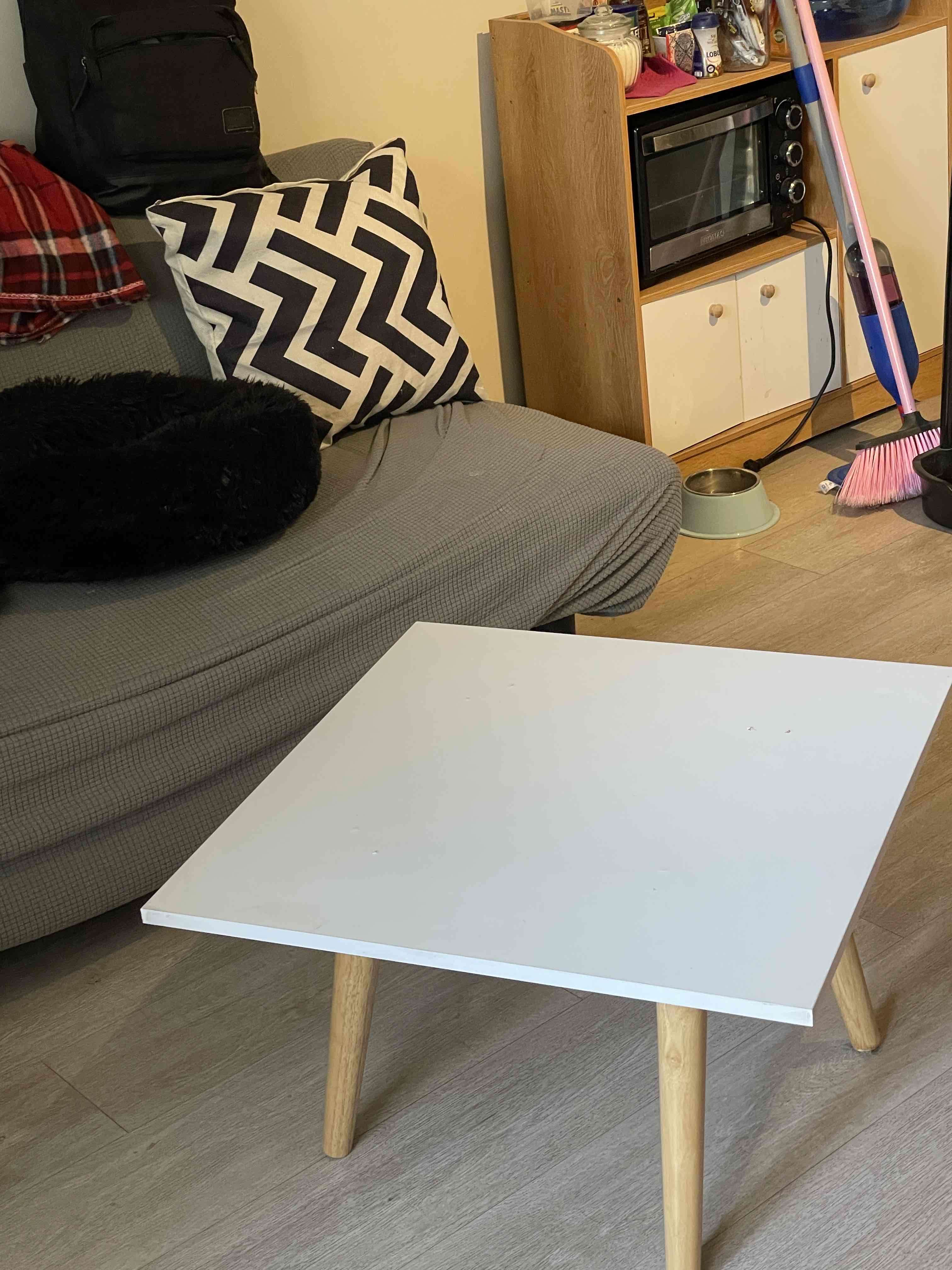 Mesa de centro blanca moderna - miniatura 2