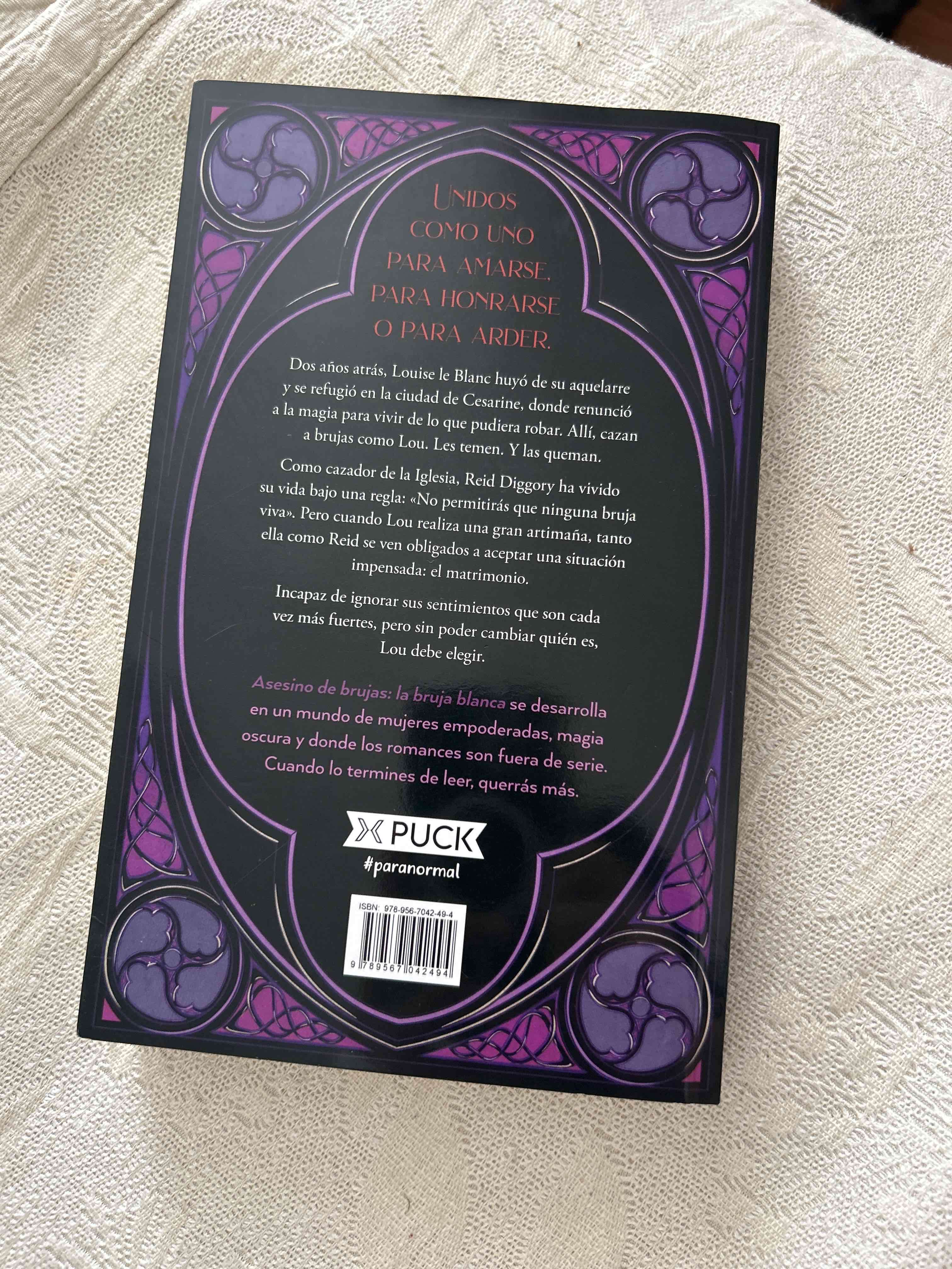 Libro Asesino de Brujas - miniatura 2