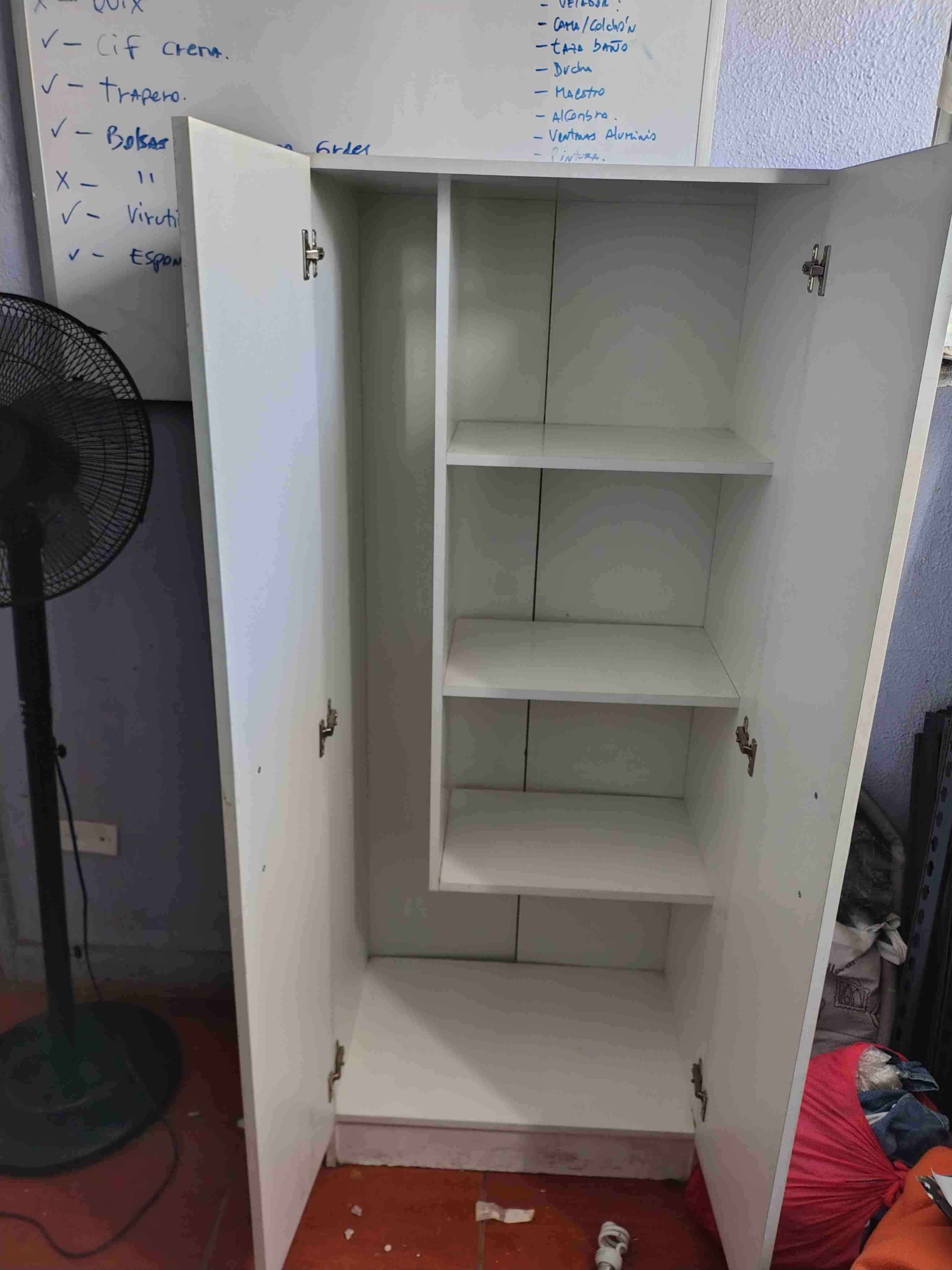 Saco de boxeo rojo colgante - miniatura 4