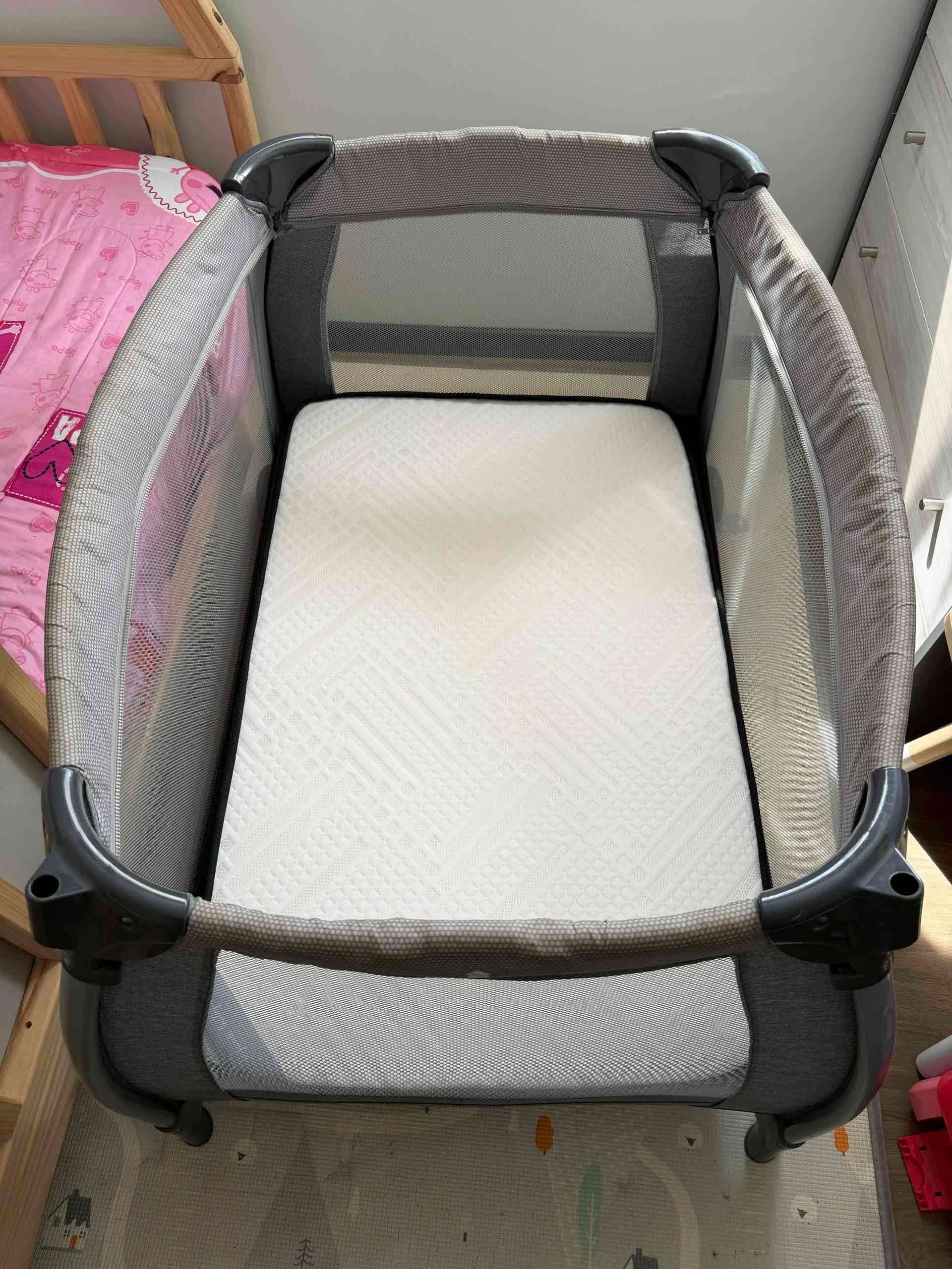 Cuna pack and play gris - miniatura 3