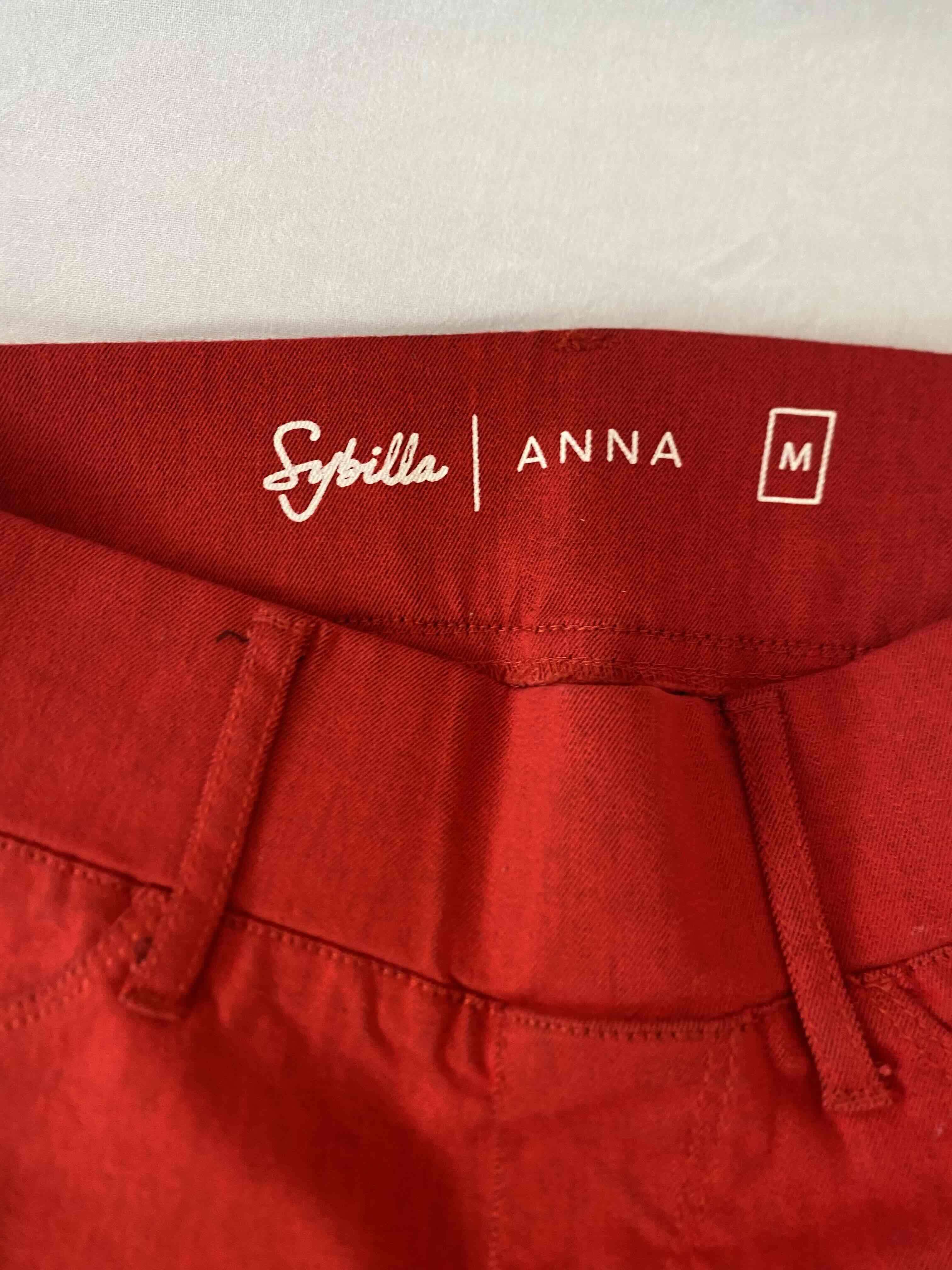 Pantalones rojos de mujer - miniatura 3