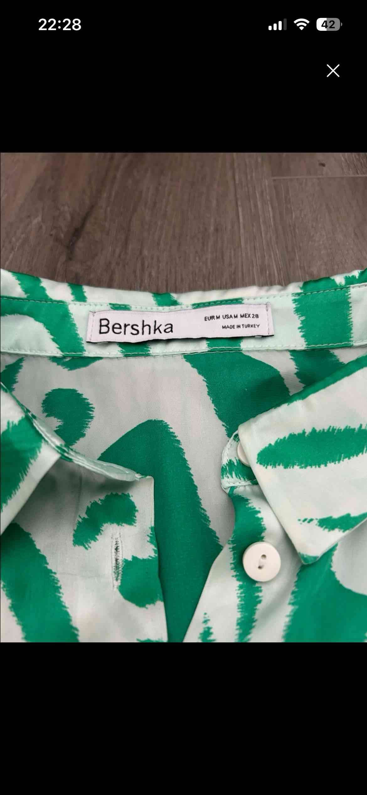 Blusa satinada animal print BERSHKA✨ - miniatura 2