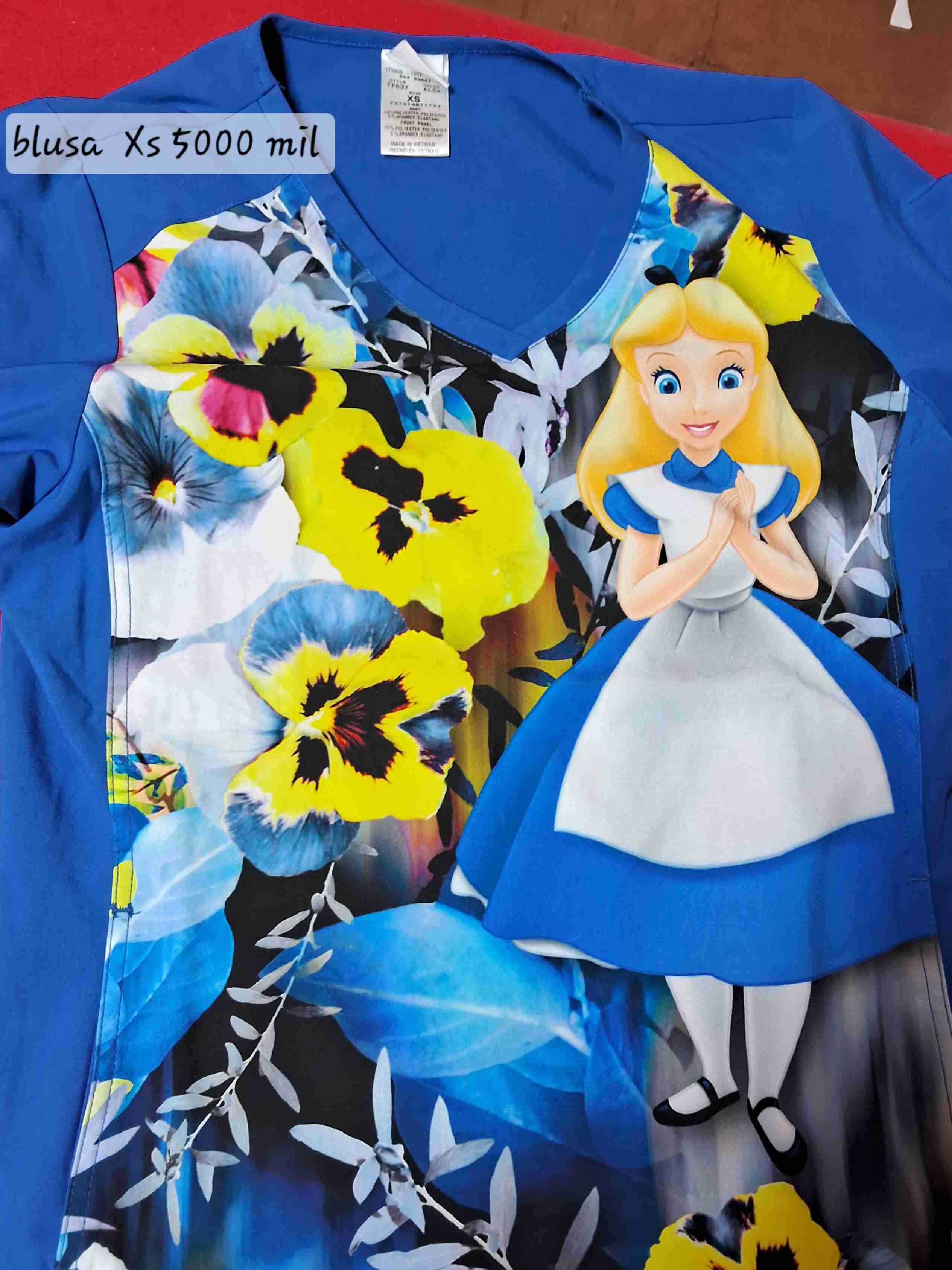 Blusas clinica talla xs - miniatura 3