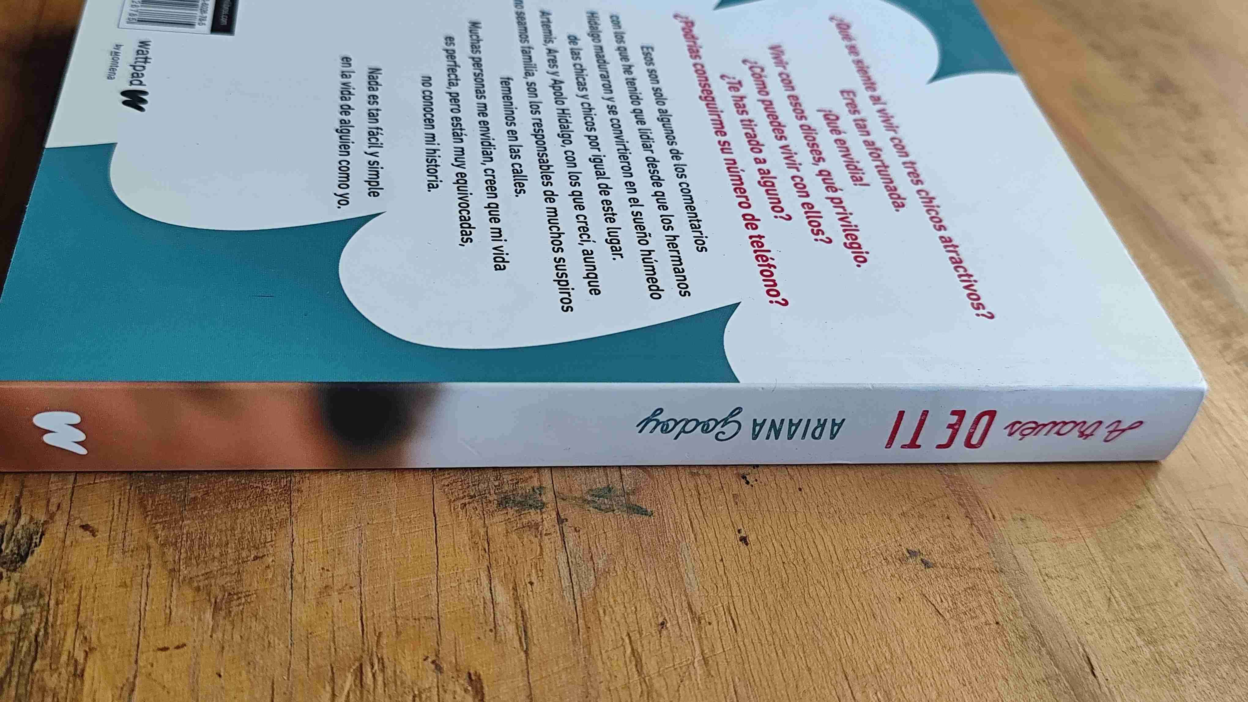 Libro 'A través de ti' de Ariana Godoy - miniatura 3