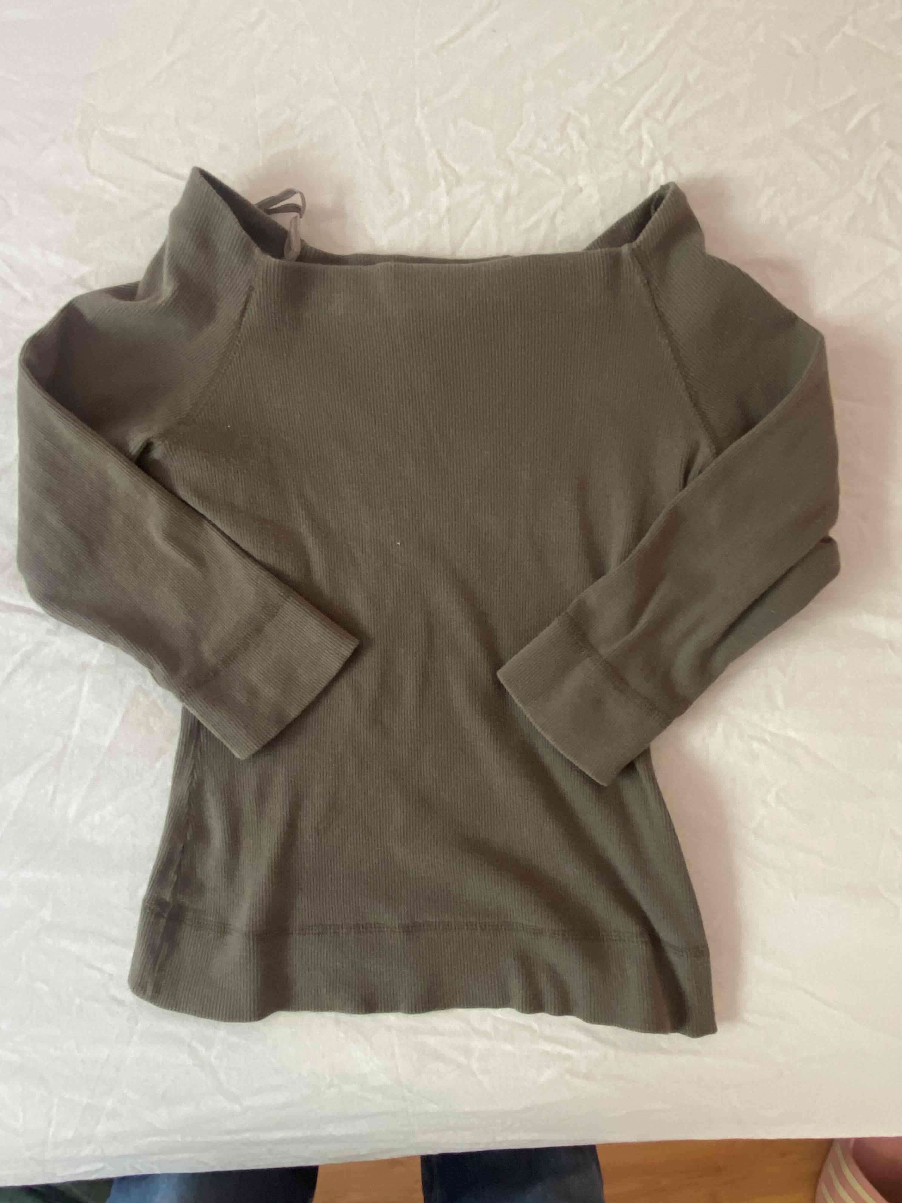 Polera verde - miniatura 2