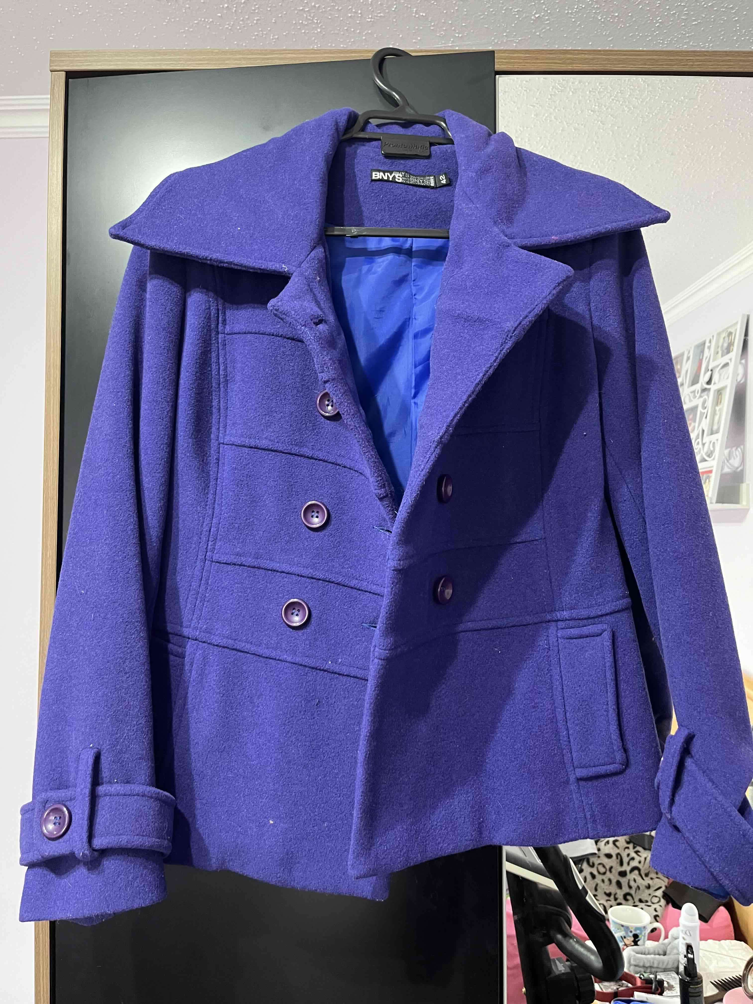 Abrigo morado BNYS estilo clásico - miniatura 3