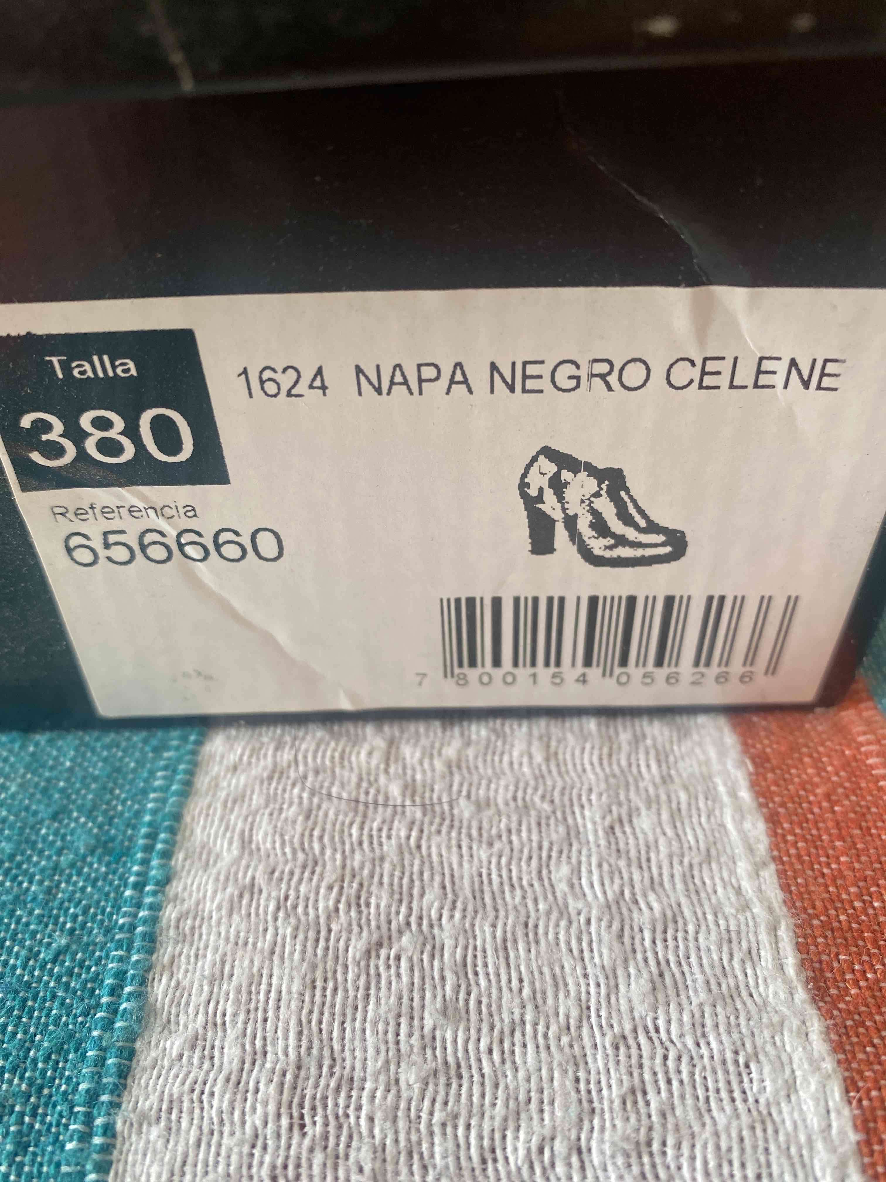 Botines negros para mujer - miniatura 3