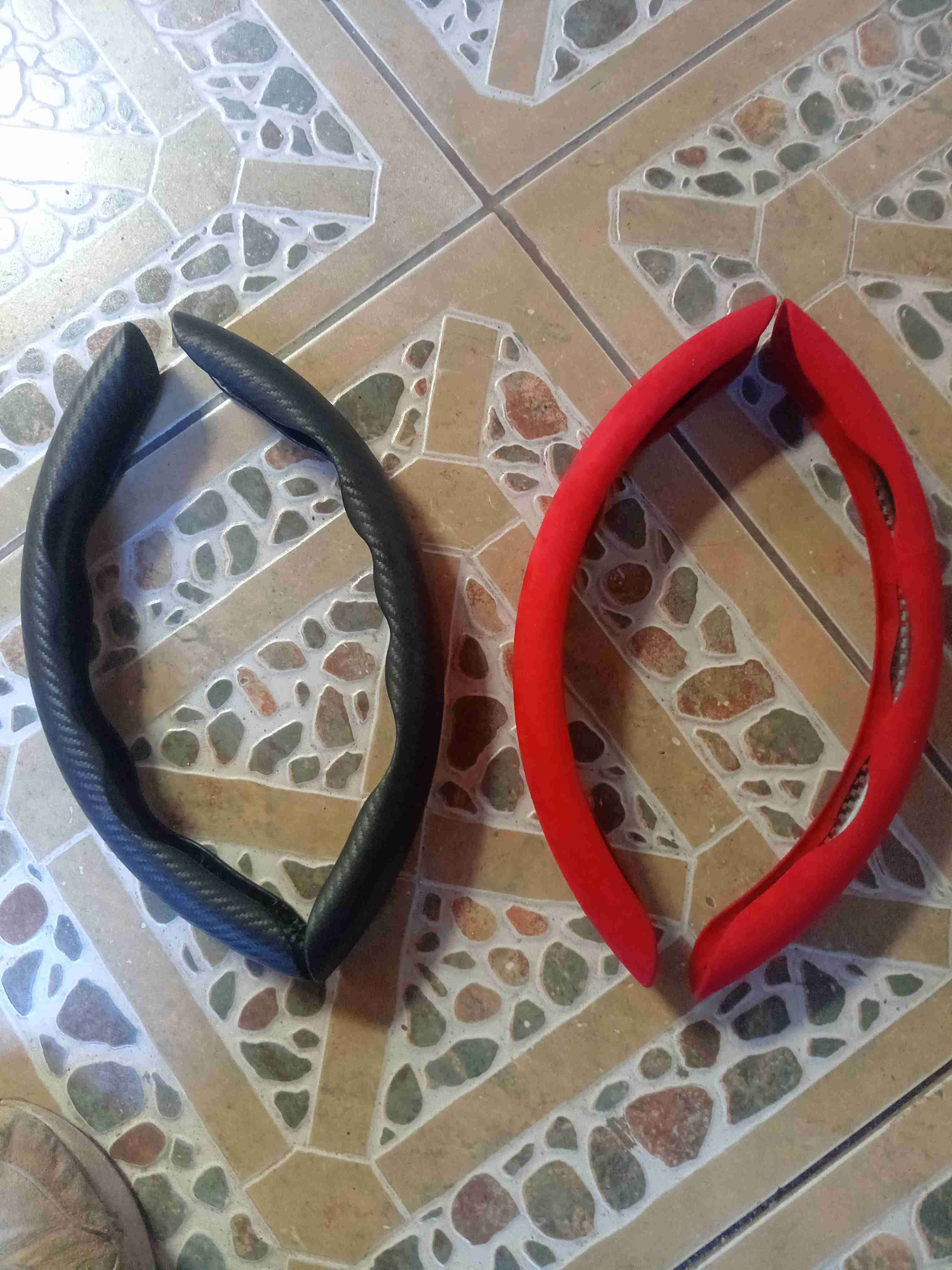 Cubre volantes para auto - miniatura 1