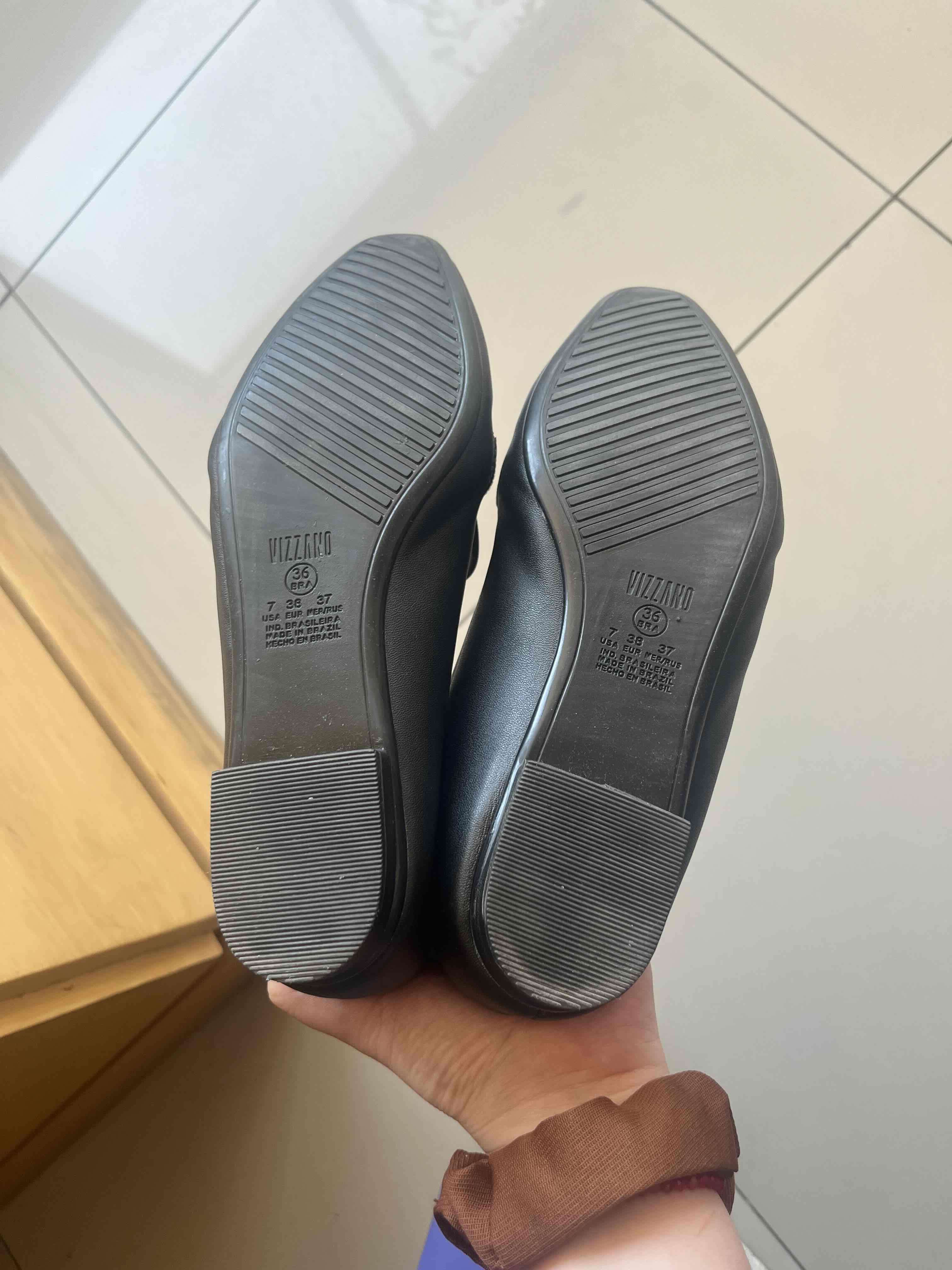 Zapatos marca Vizzano negros con detalle brillante - miniatura 5