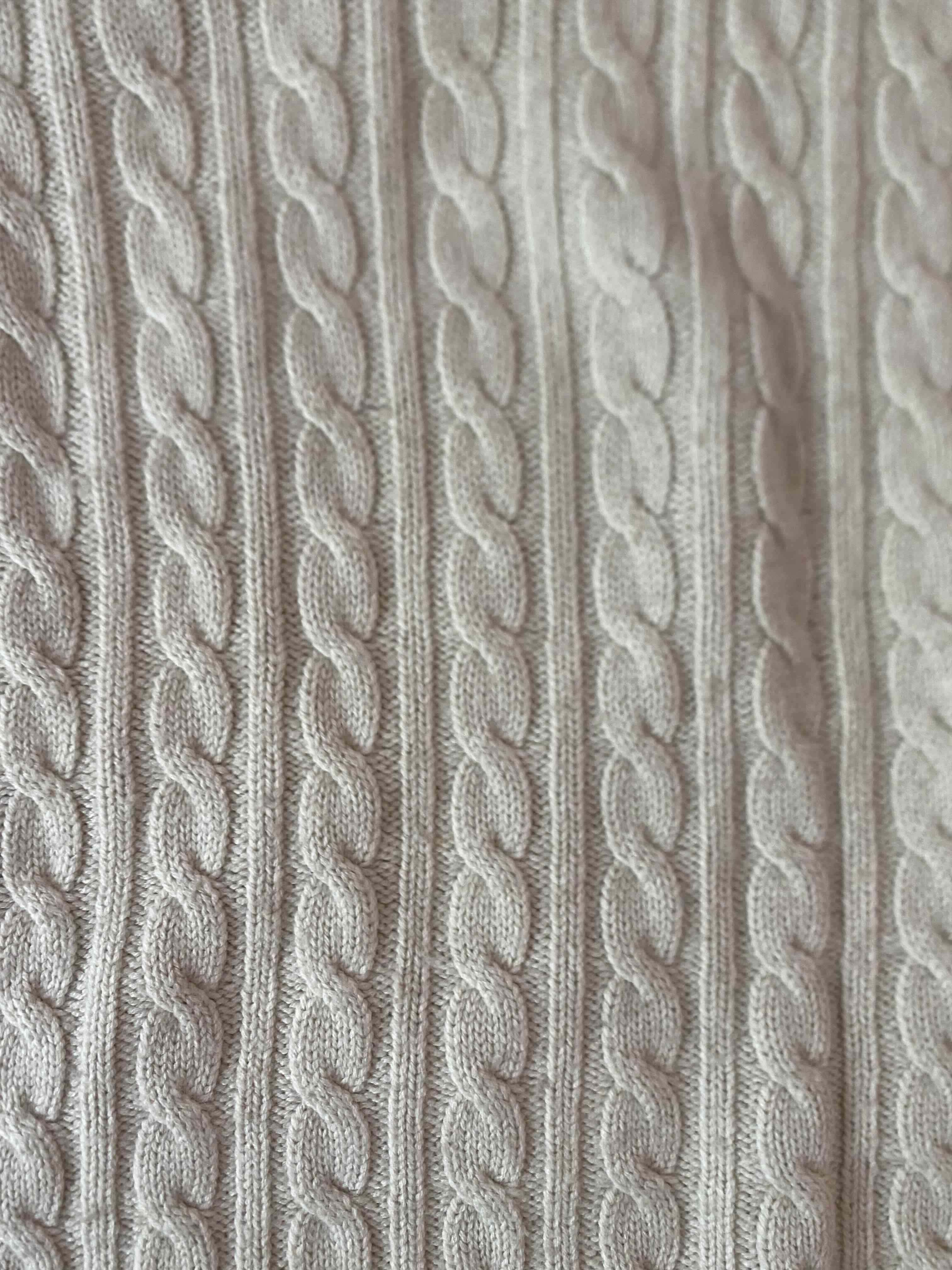 Suéter grueso de lana beige - miniatura 3