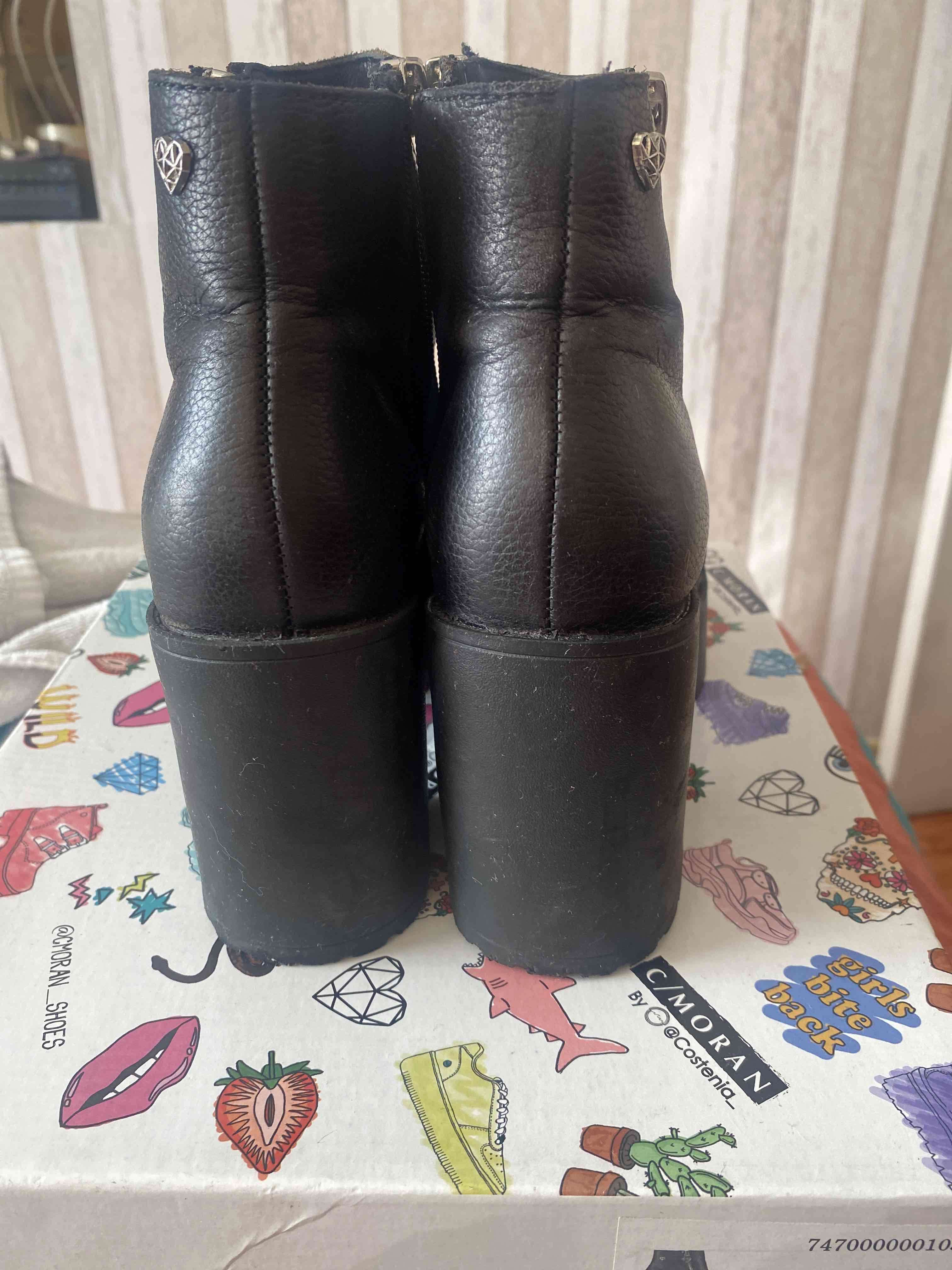 Botines negros de cuero con cierres - miniatura 4