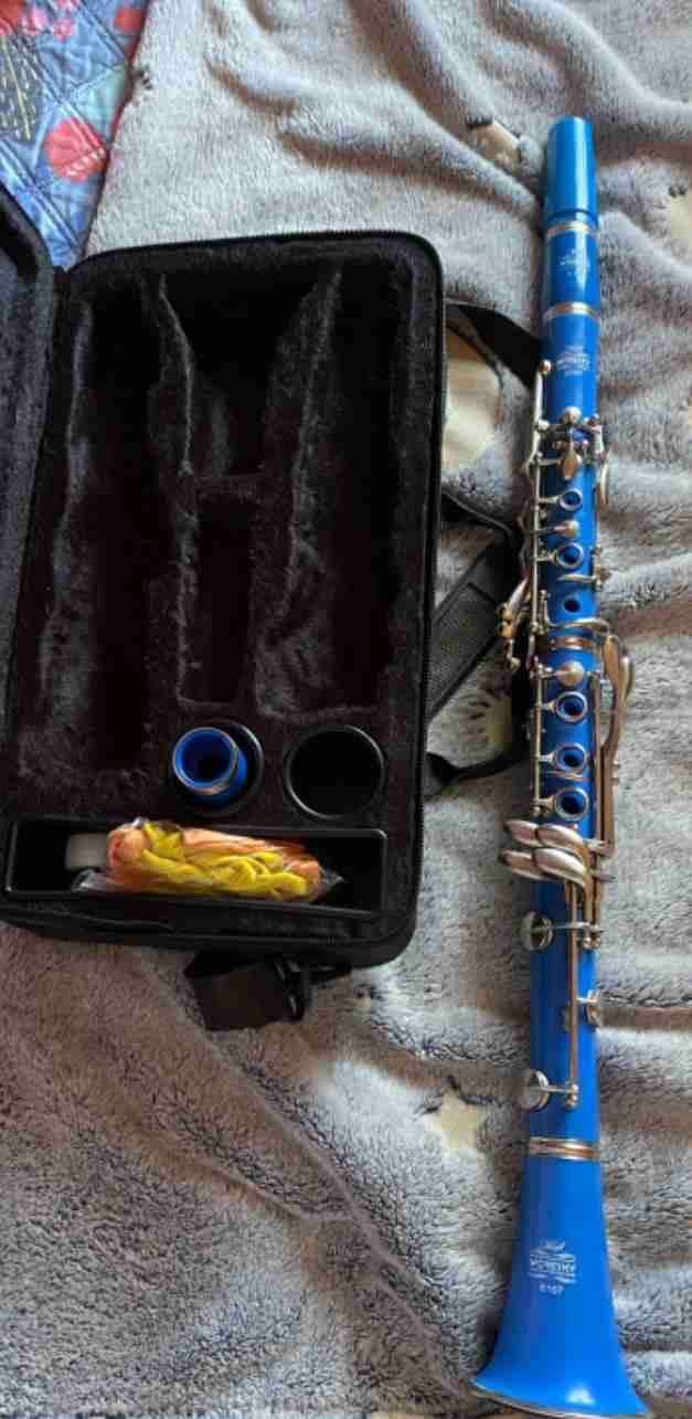 Clarinete azul con estuche - miniatura 2