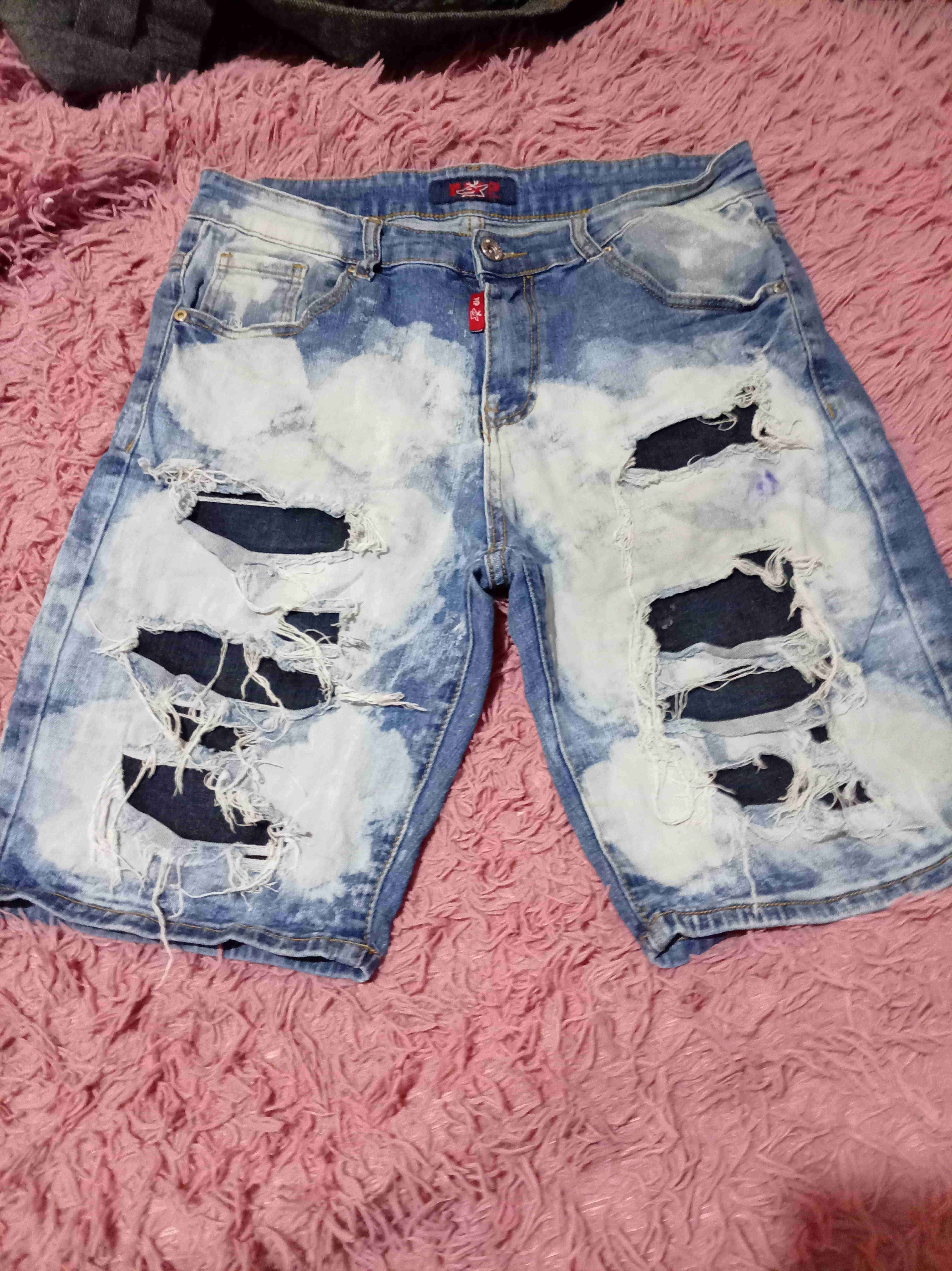 Shorts de mezclilla con nubes - miniatura 2