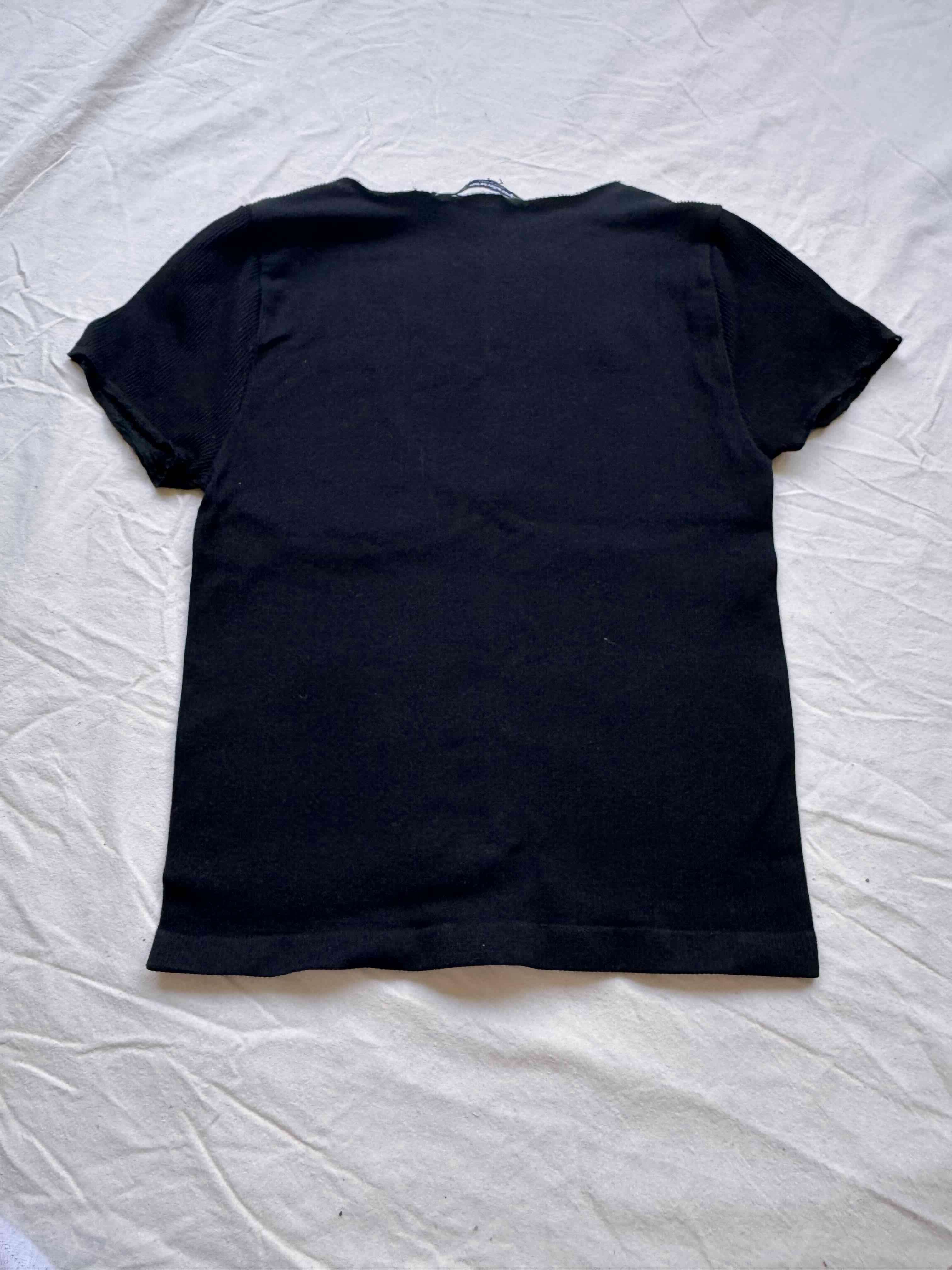 Polera negra escote en V - miniatura 2