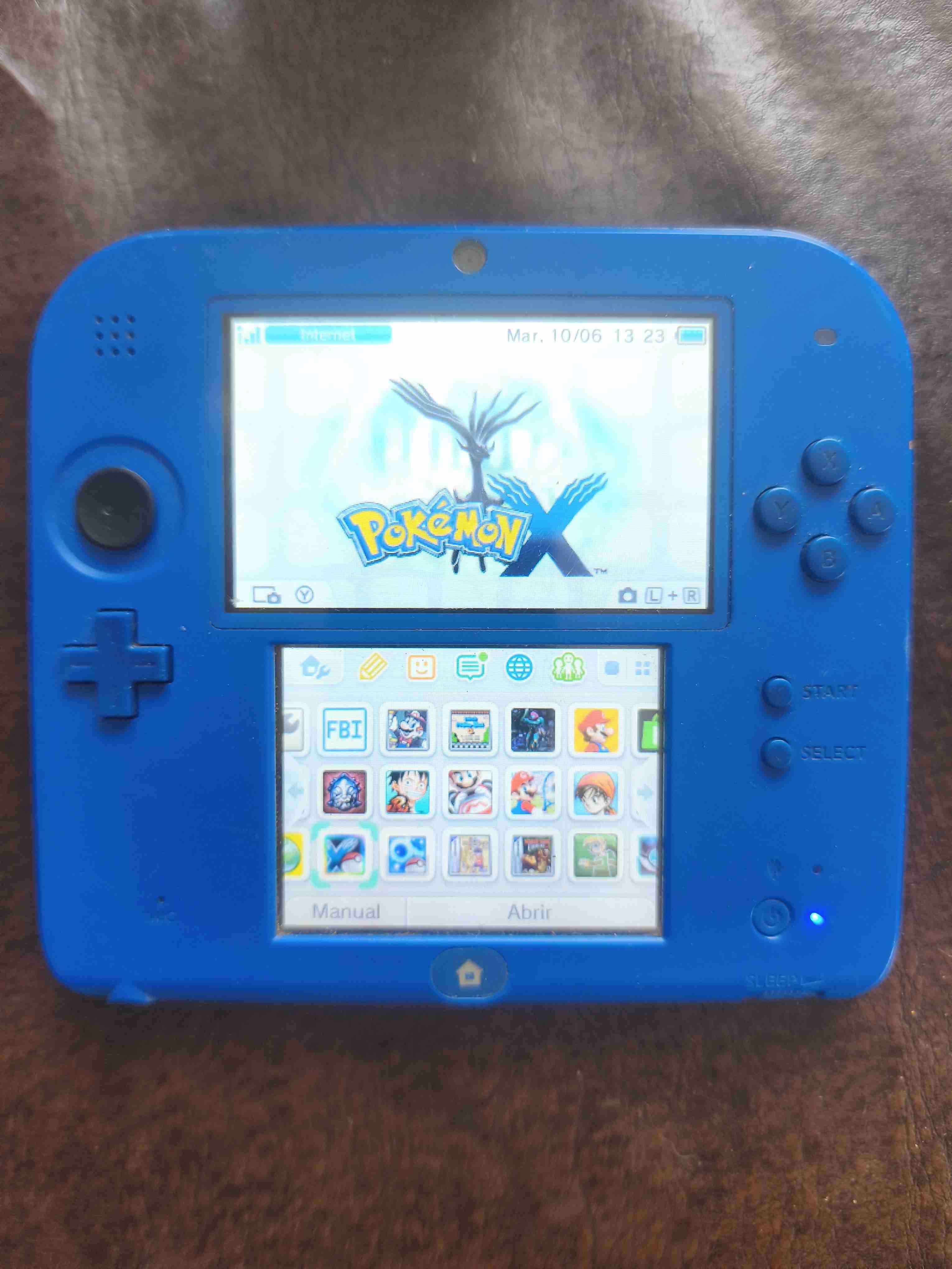 Consola Nintendo 2DS azul desbloqueada - miniatura 1