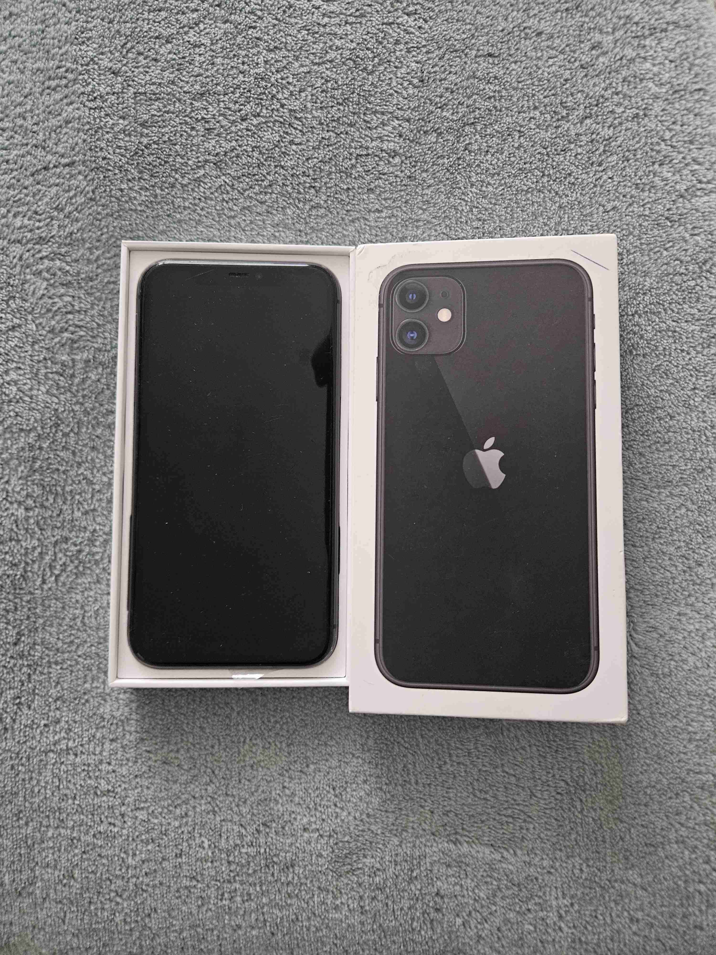 Iphone 11 black 64gb  en caja original - miniatura 1