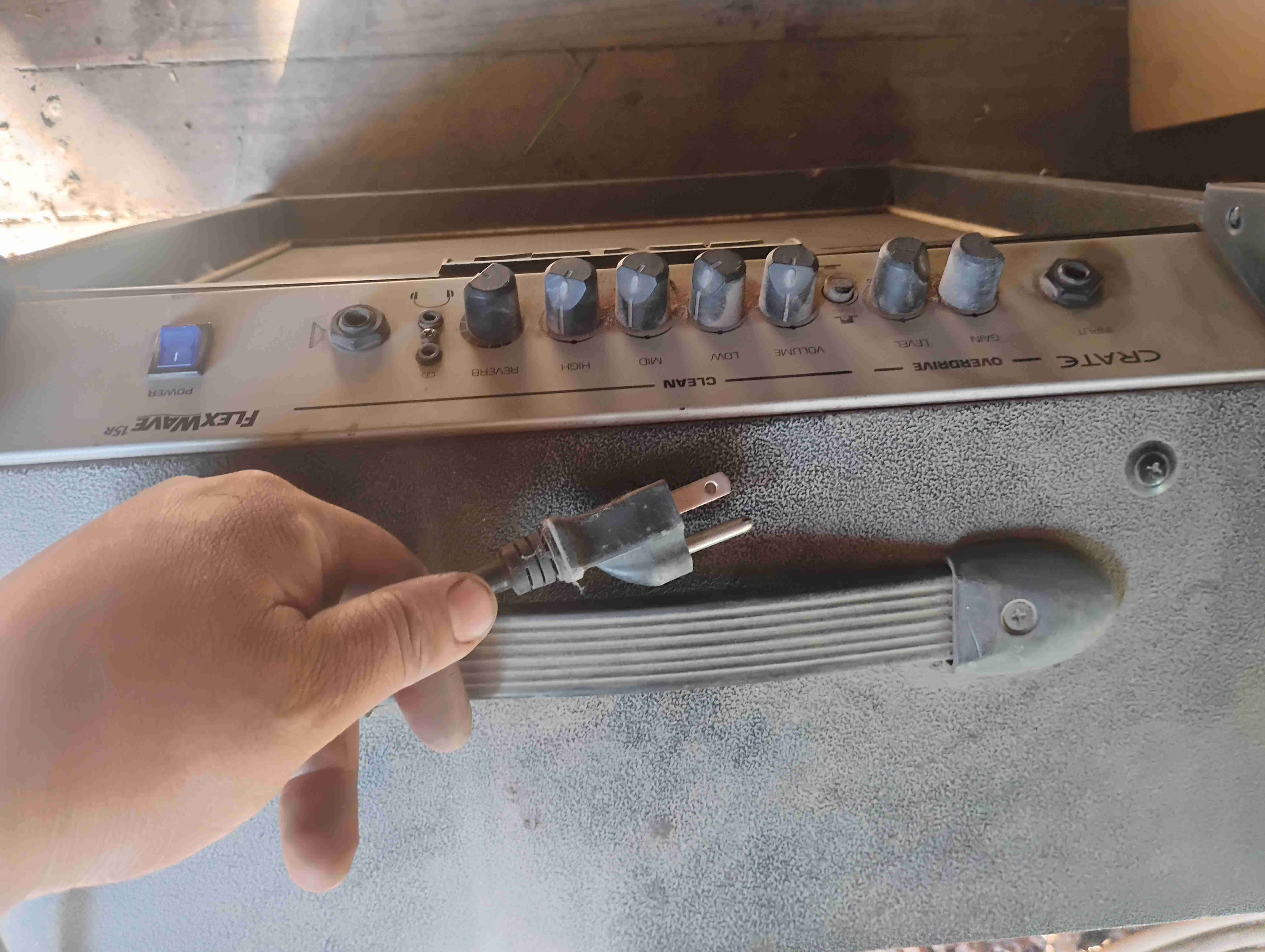 Amplificador Crate FlexWave 15R - miniatura 1