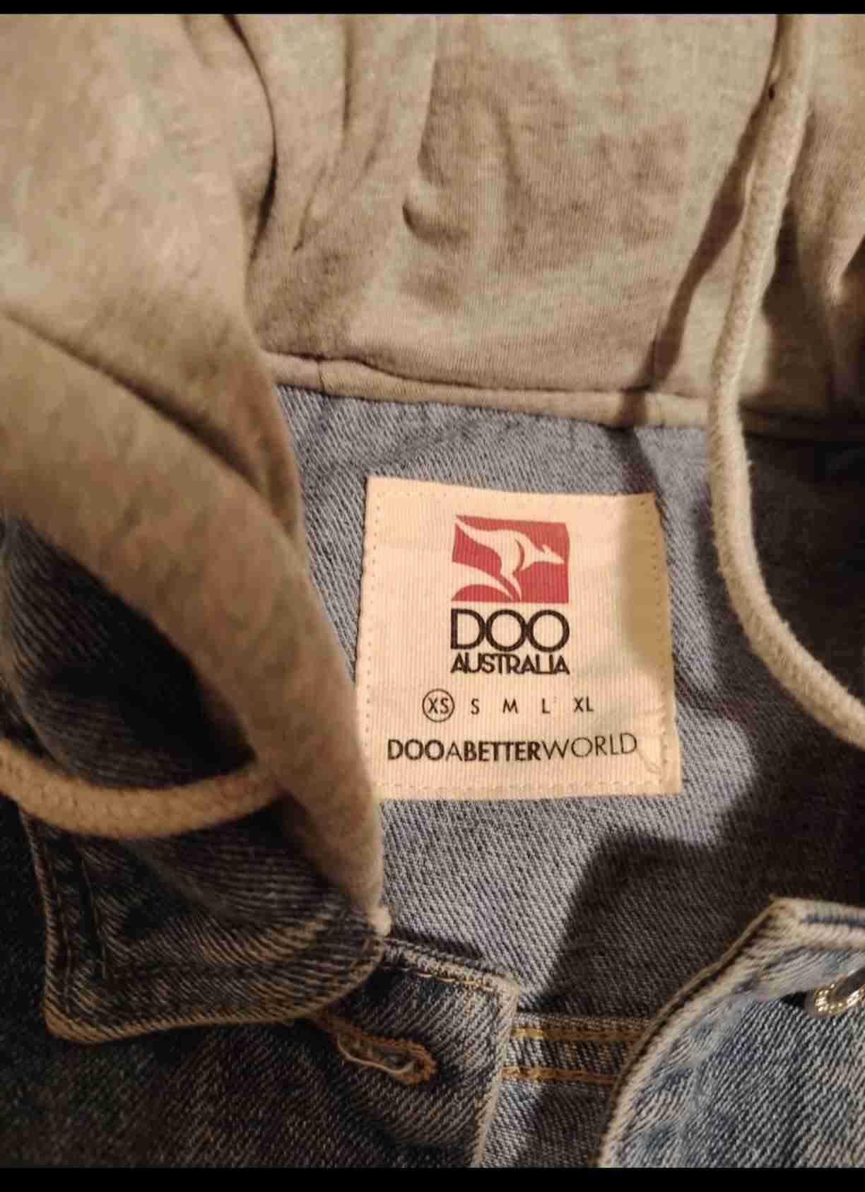 Chaqueta de mezclilla con capucha - miniatura 2