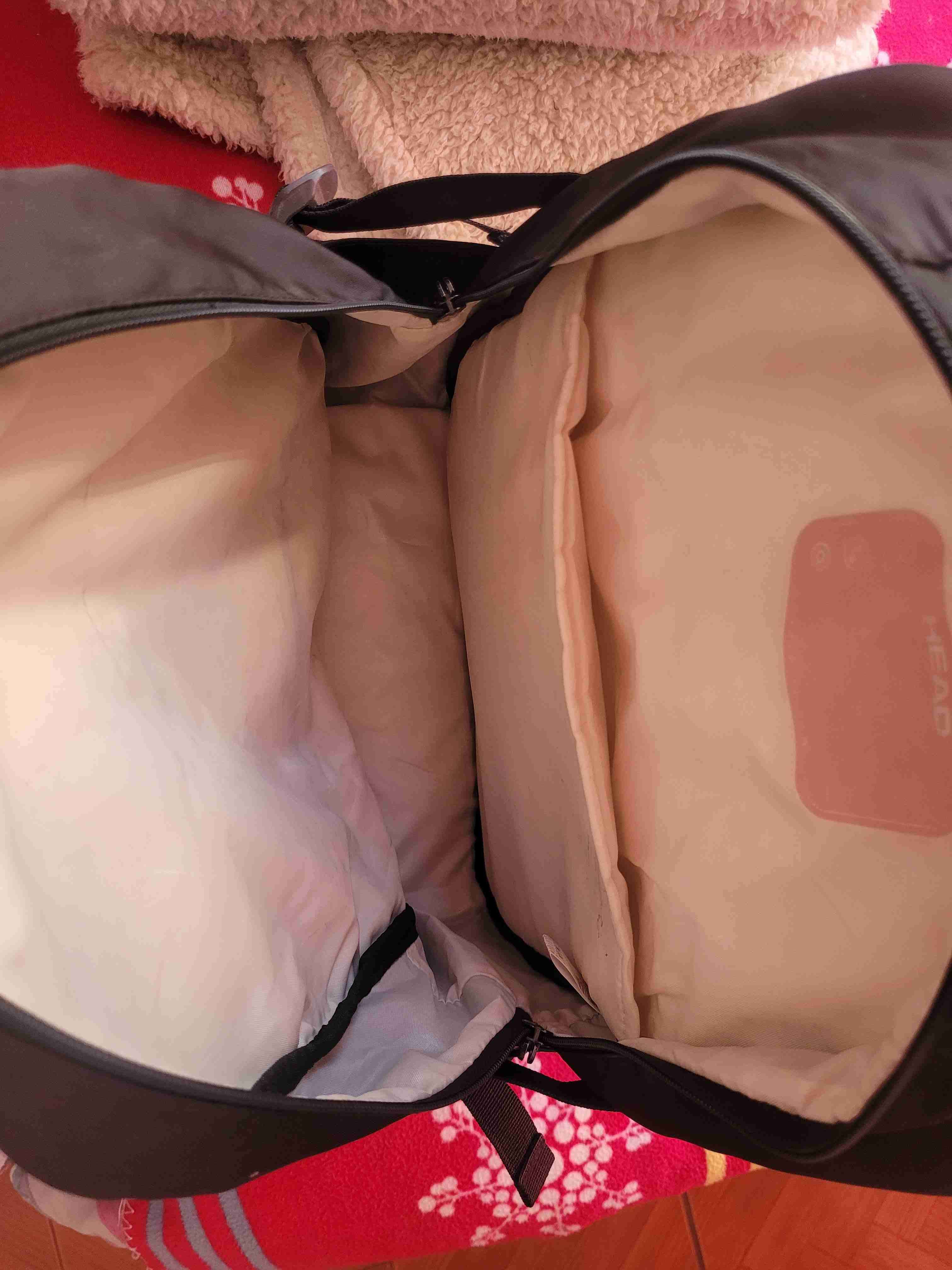 Mochila negra con blanco - miniatura 2