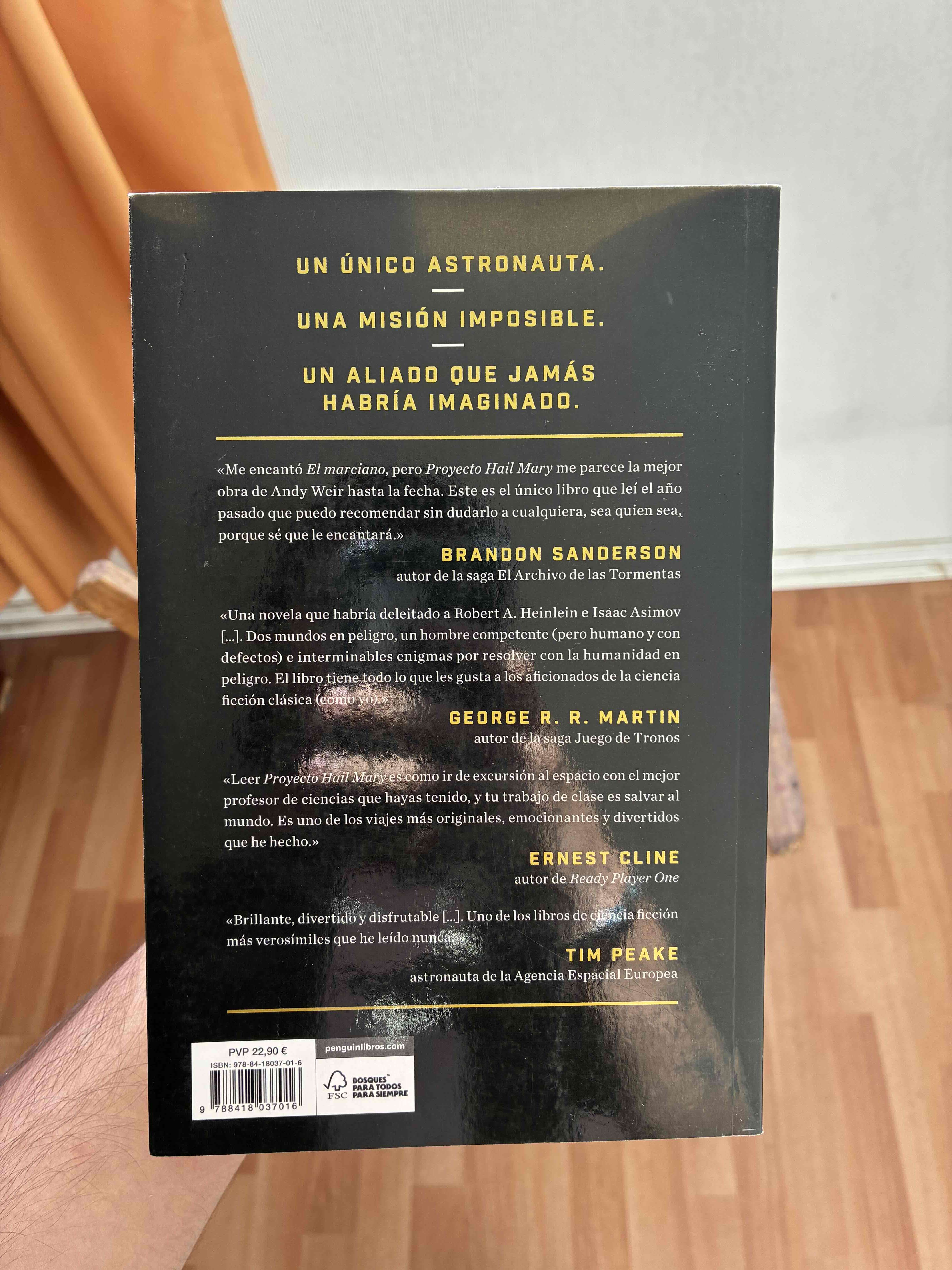 Libro 'Proyecto Hail Mary' de Andy Weir - miniatura 2