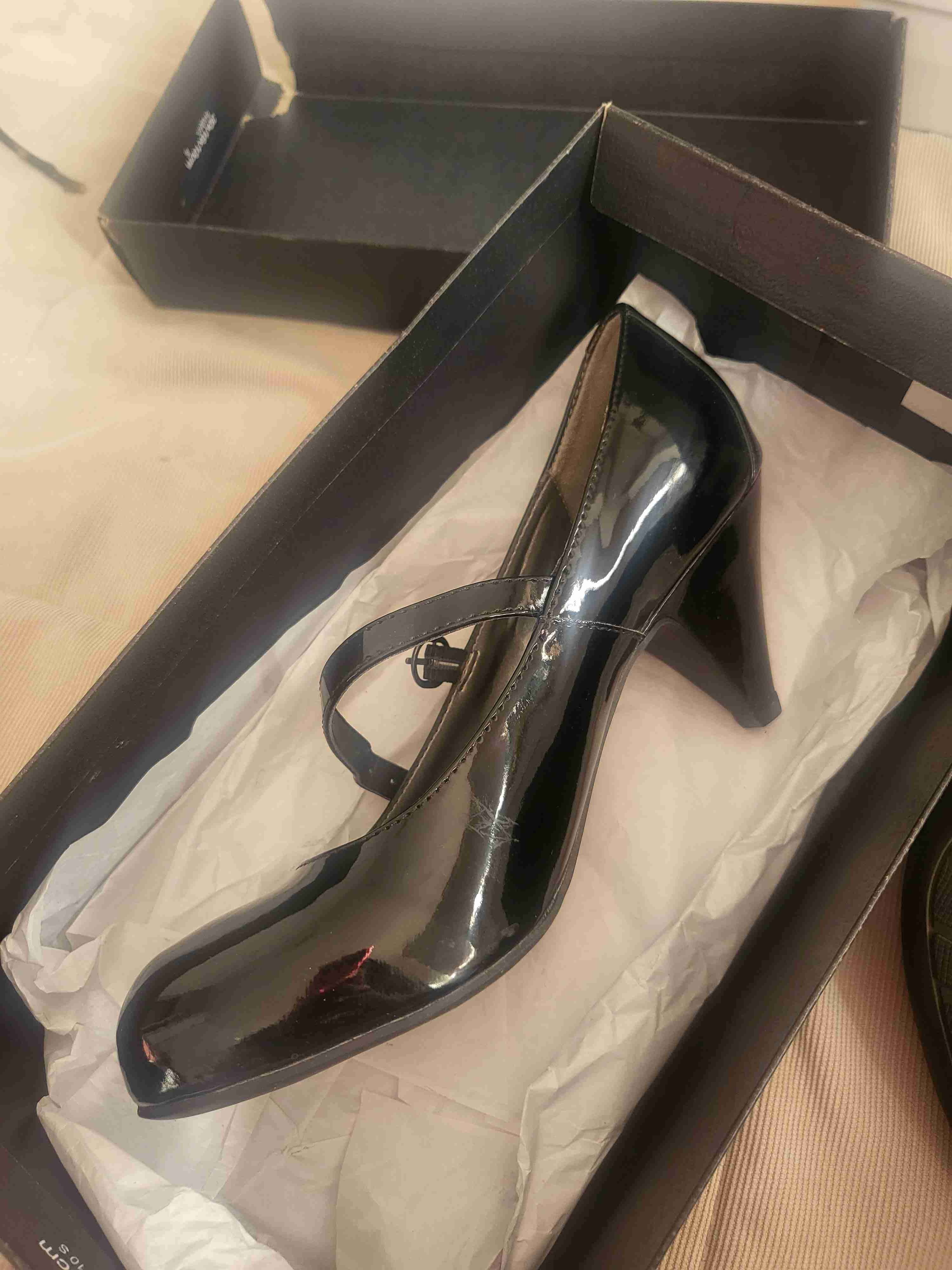 Zapatos charol negros Naturalizer Talla 38 - miniatura 2