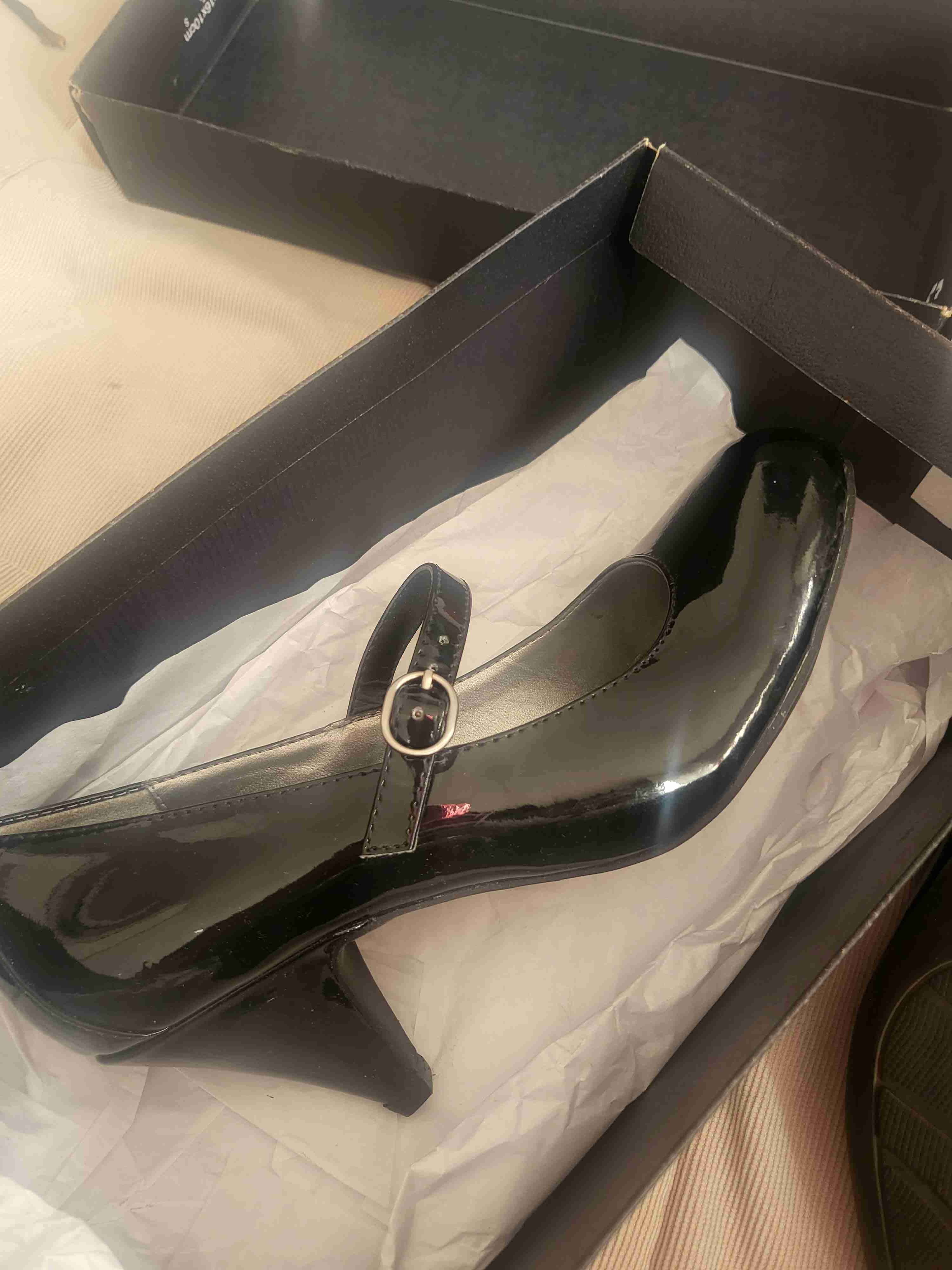 Zapatos charol negros Naturalizer Talla 38 - miniatura 3