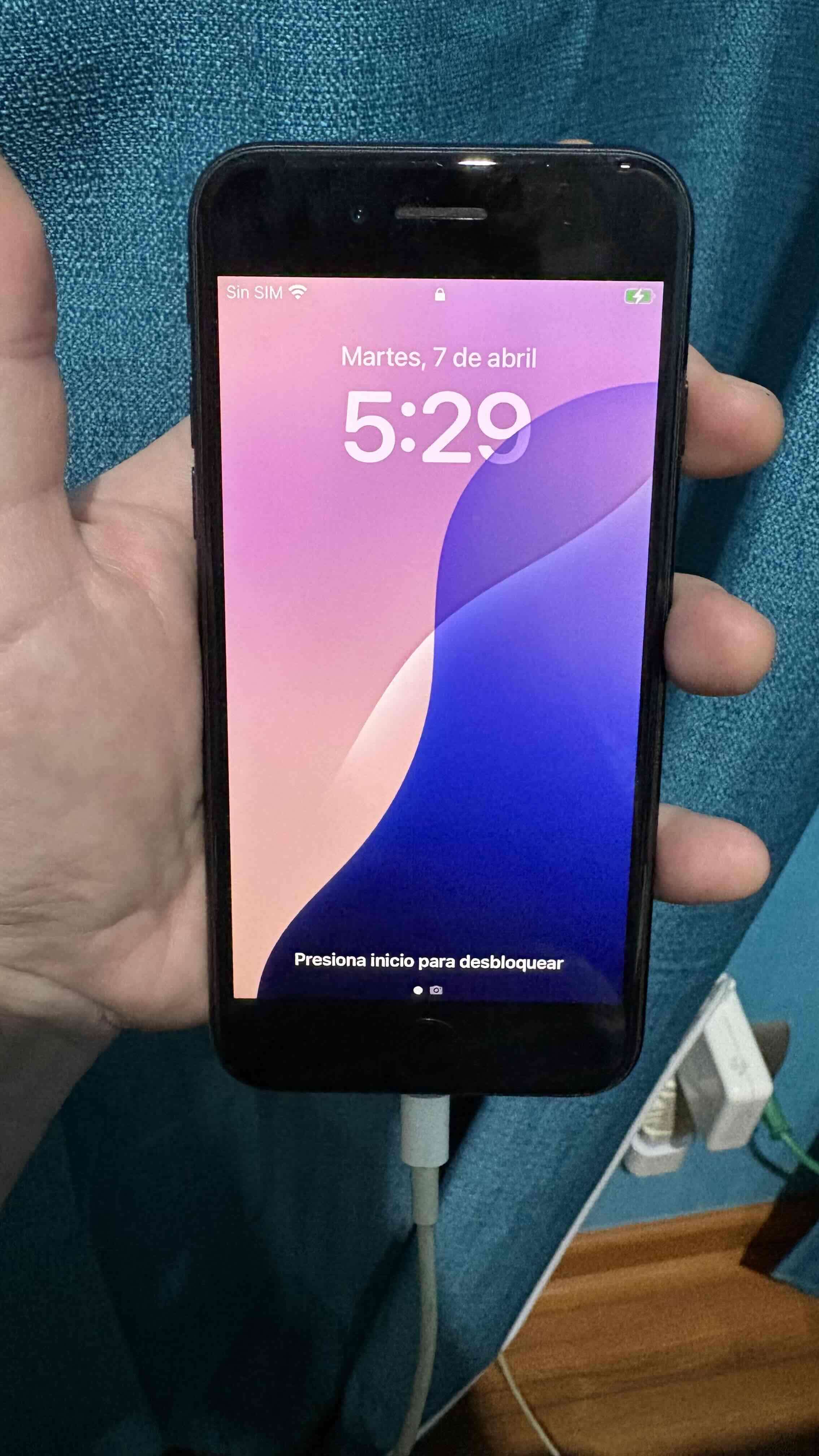 Iphone SE pantalla 4.7 pulgadas - miniatura 1