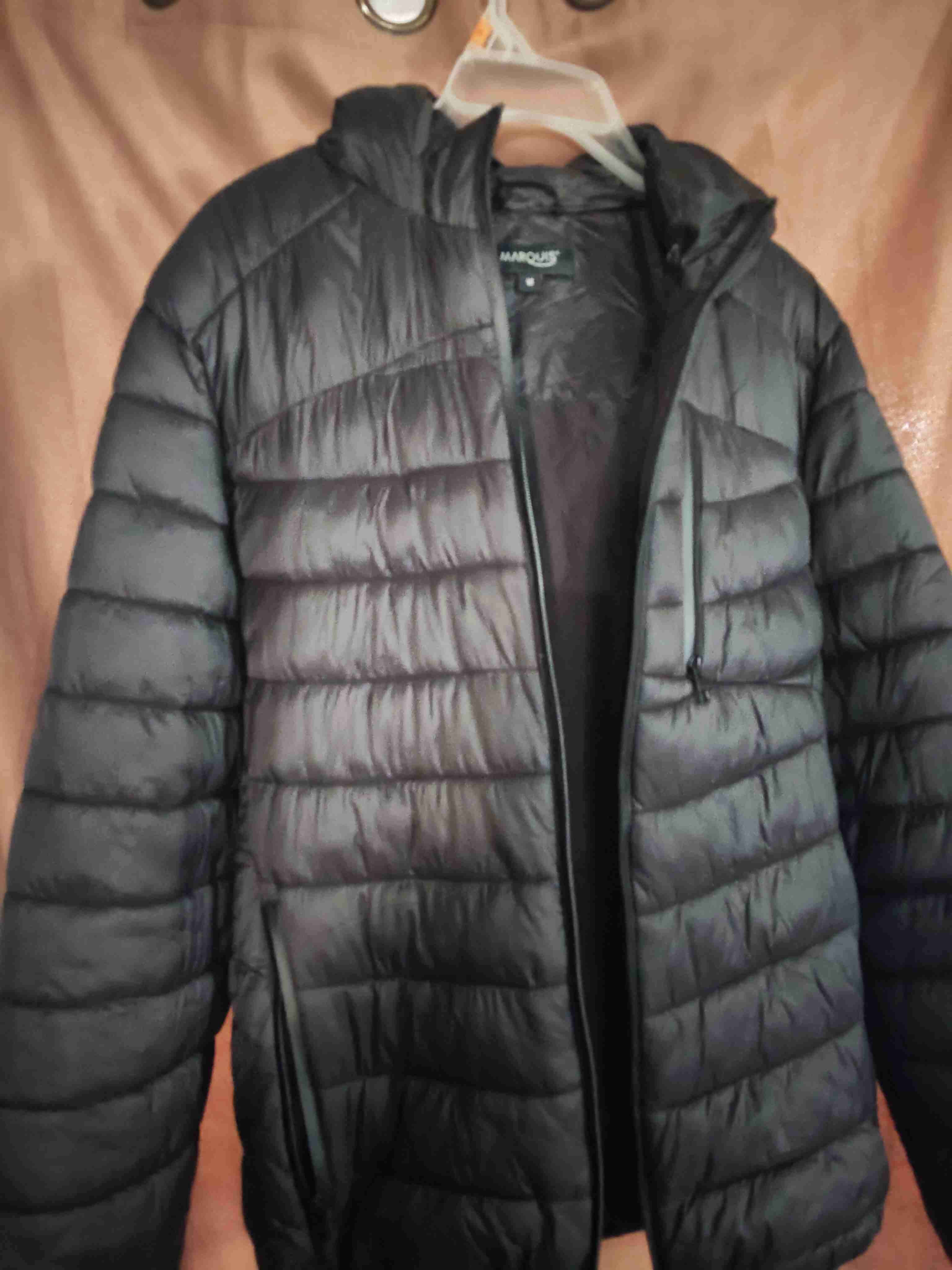 Chaqueta  negra con capucha - miniatura 2