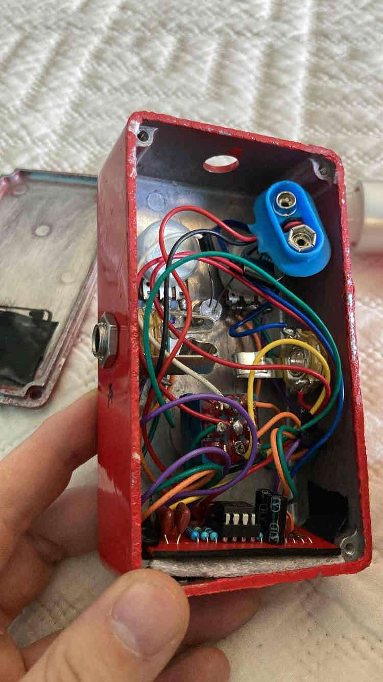 Pedal de efectos rojo - miniatura 2