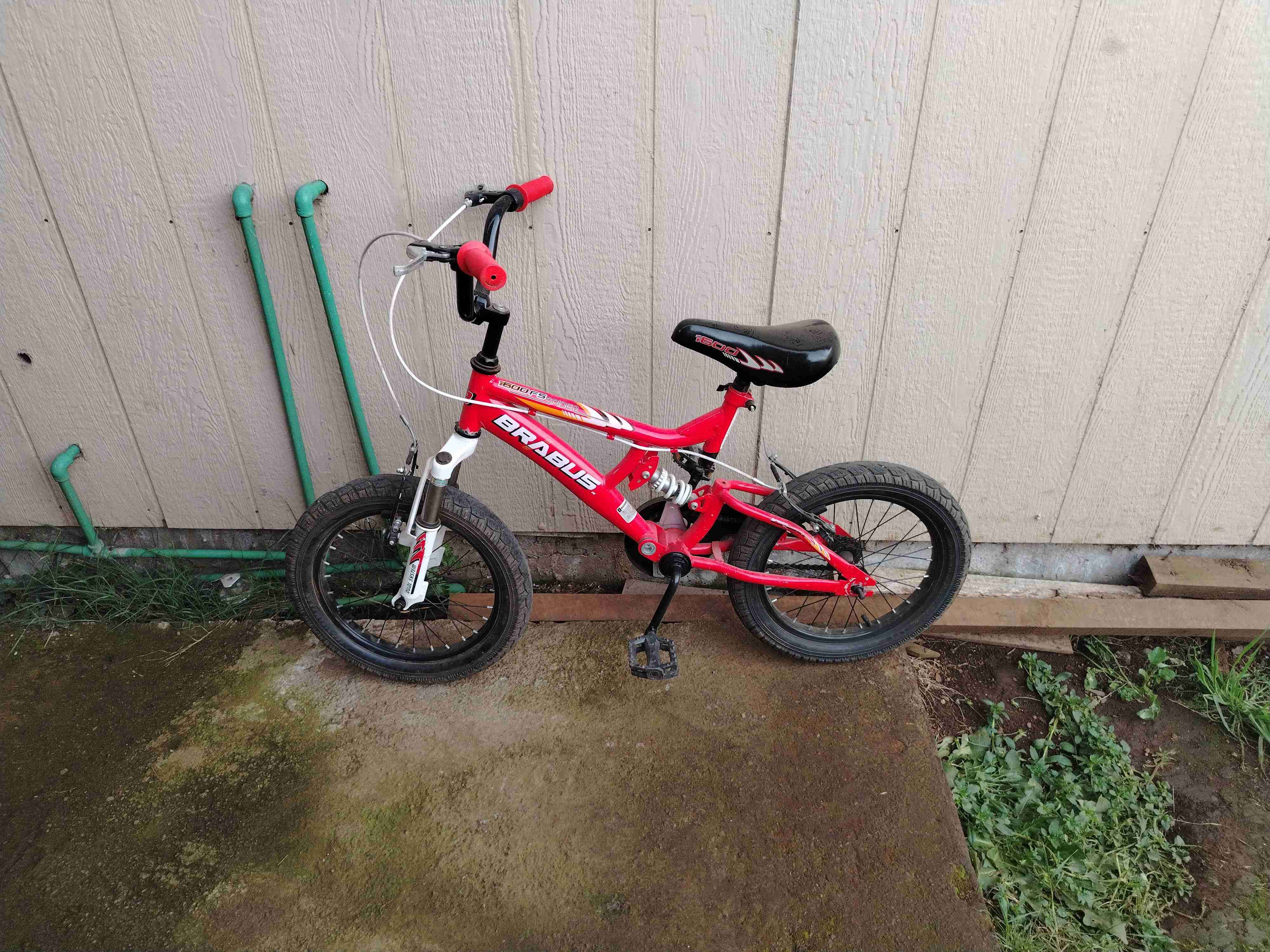 Bicicleta infantil roja Brabus Aro 16 - miniatura 1