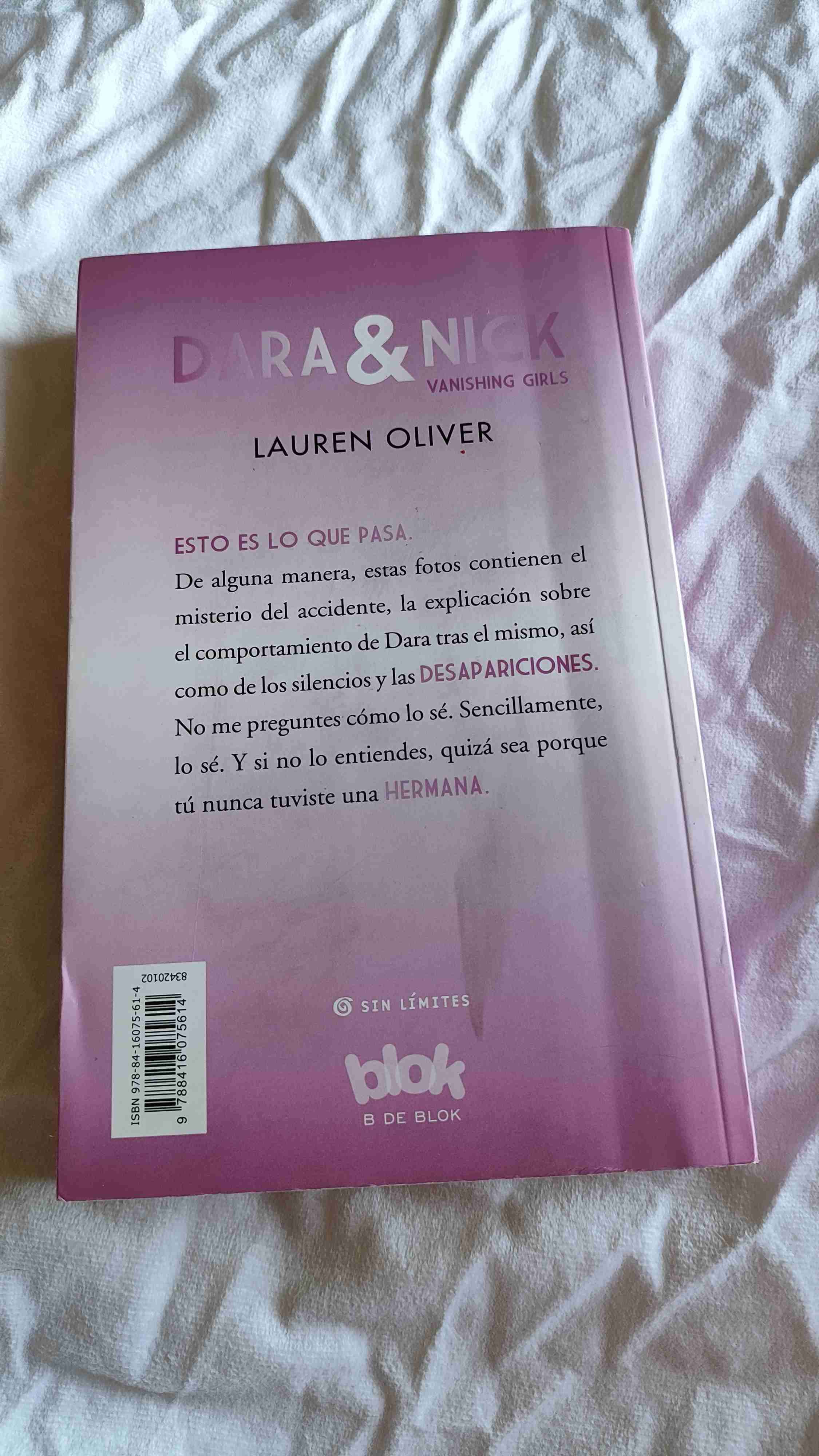 Libro 'Vanishing Girls' de Lauren Oliver - miniatura 2