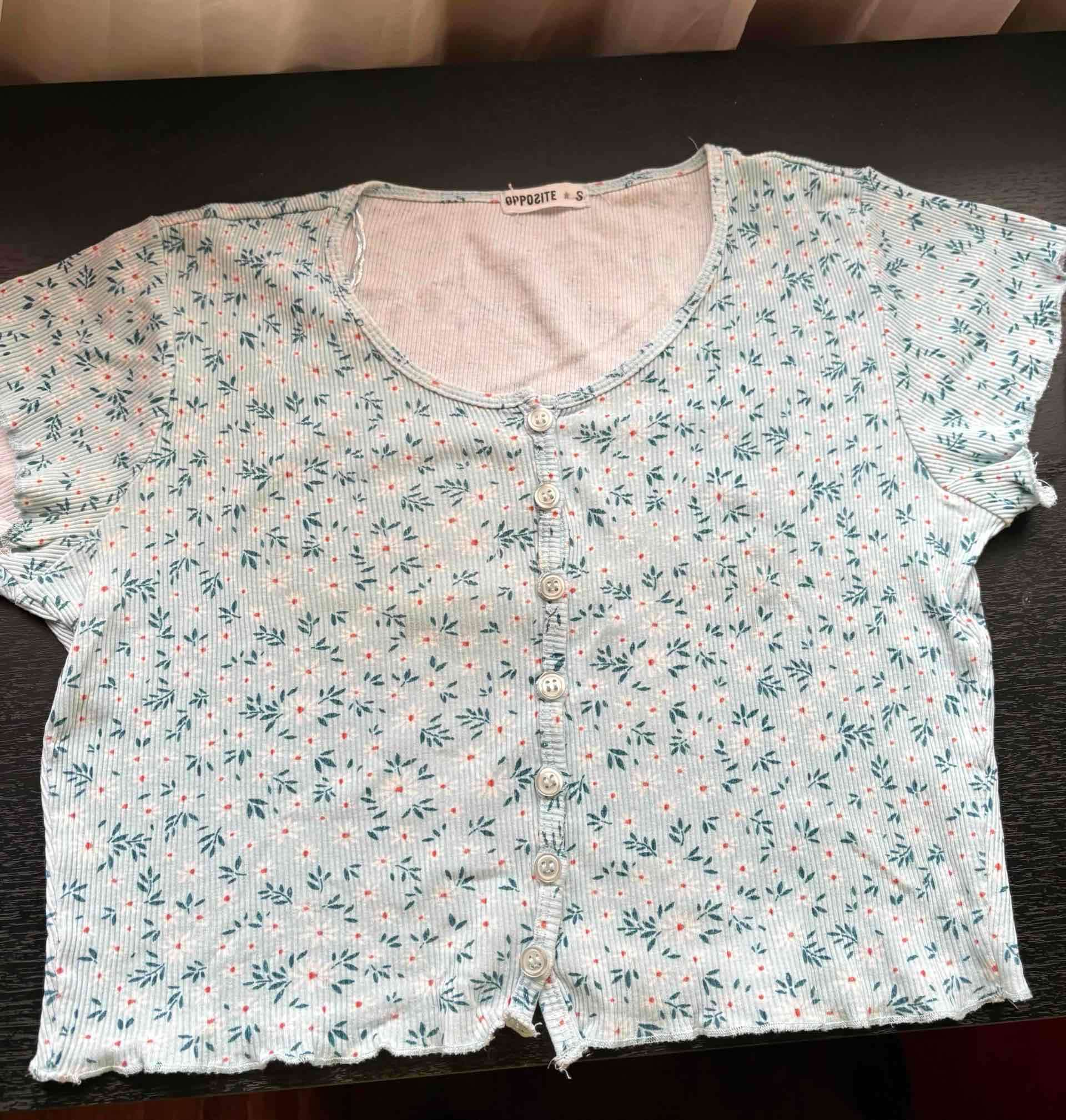 Polera bicolor con botones - miniatura 4