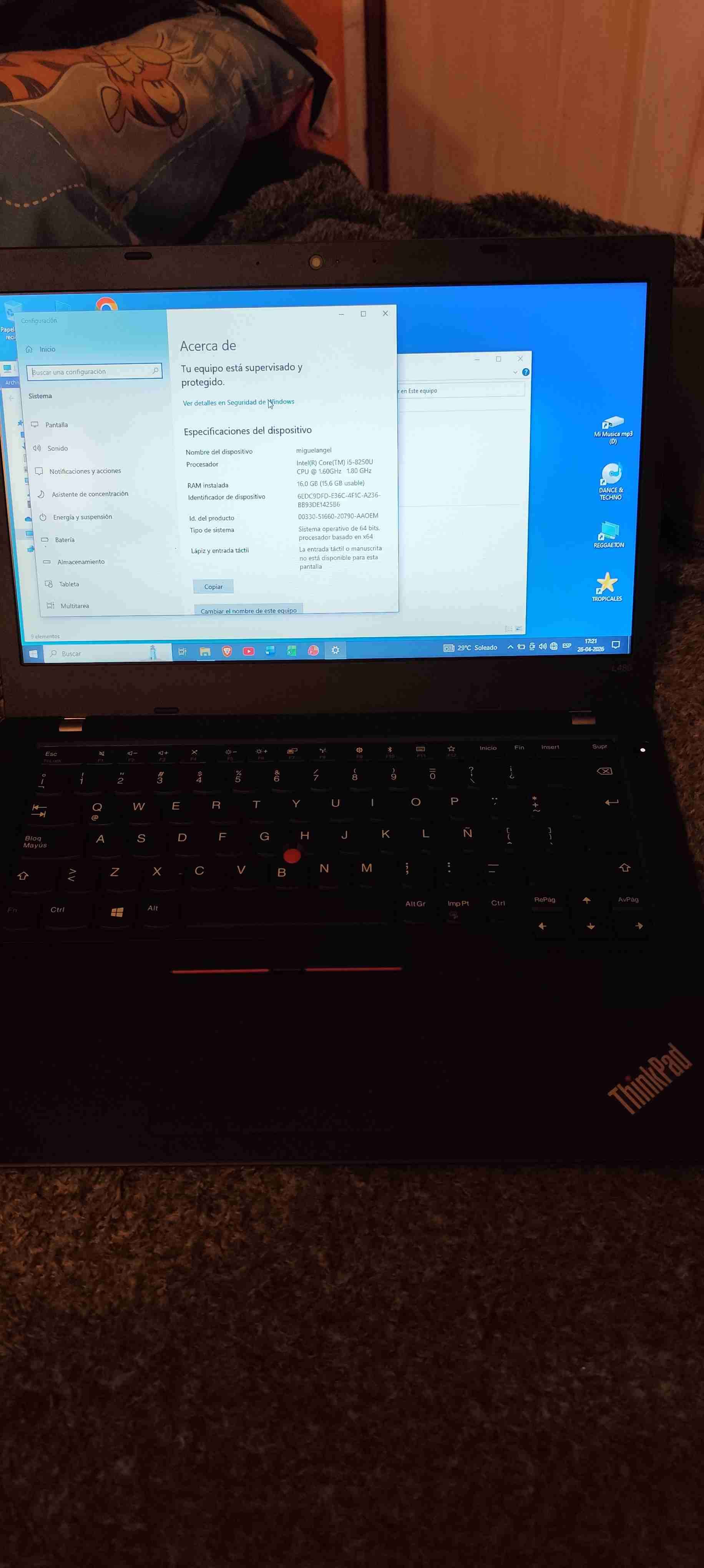 Notebook Lenovo ThinkPad negro - miniatura 4