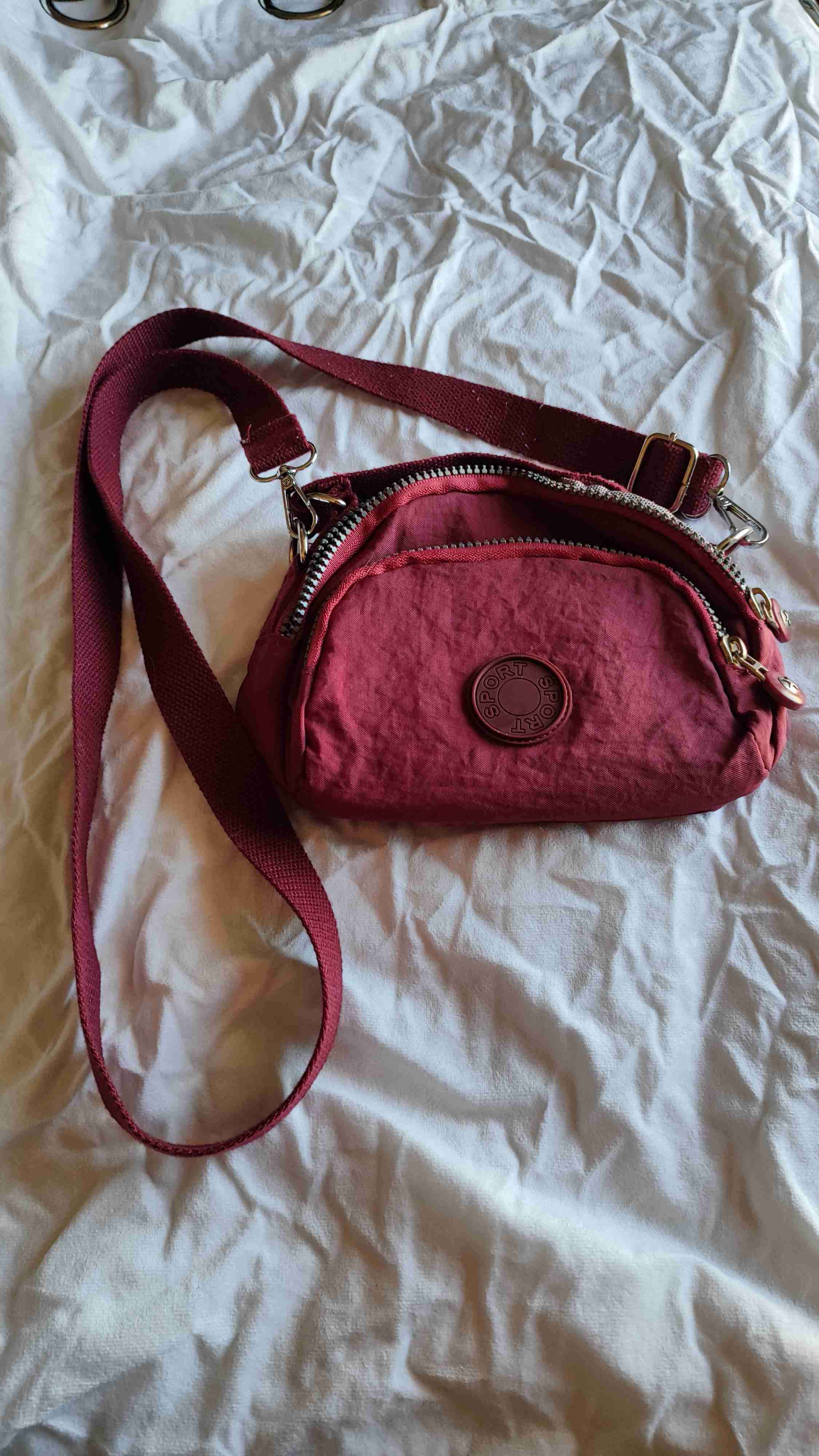 Bolso deportivl burdeo