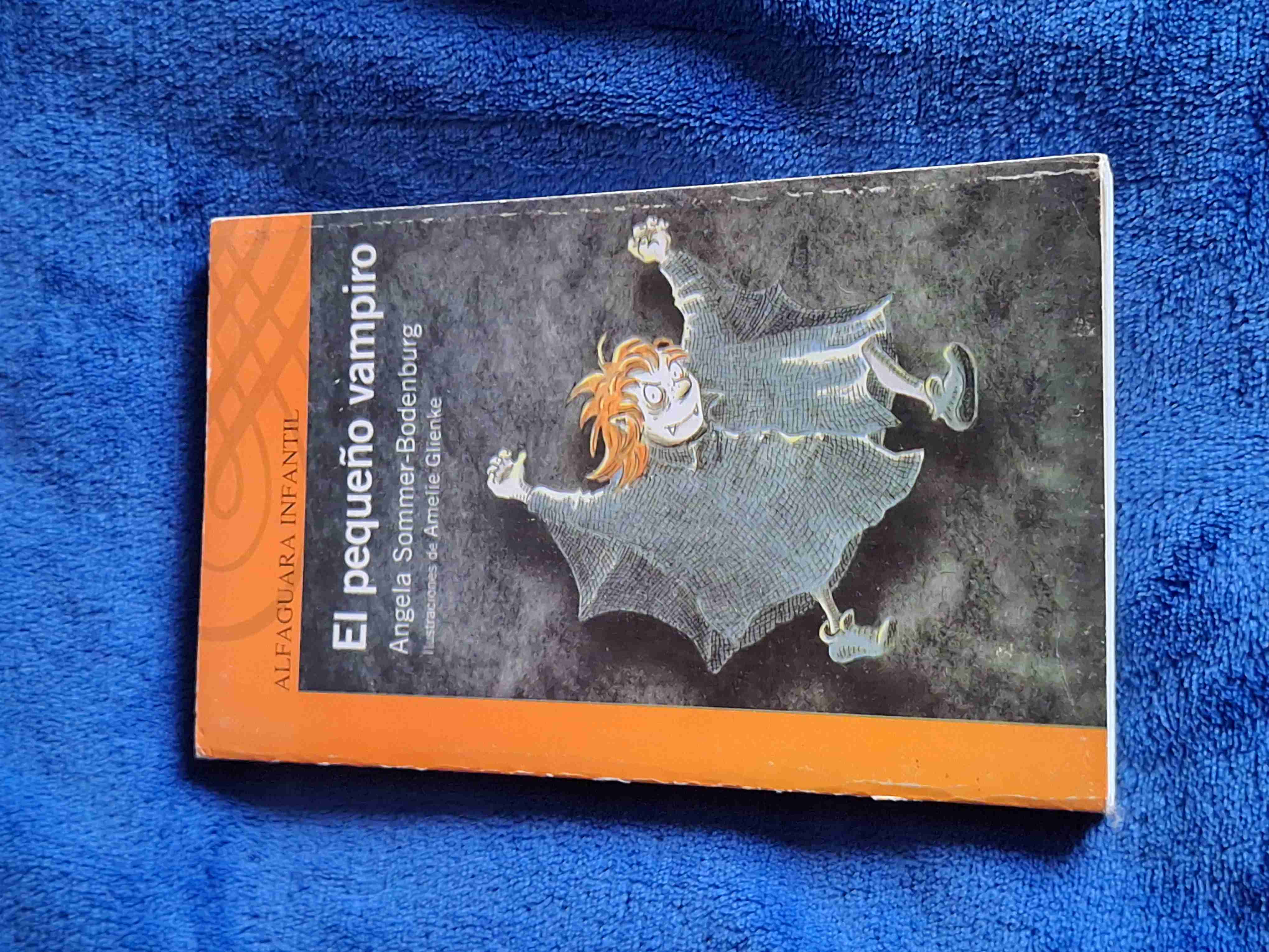 Libro 'El pequeño vampiro' - miniatura 1