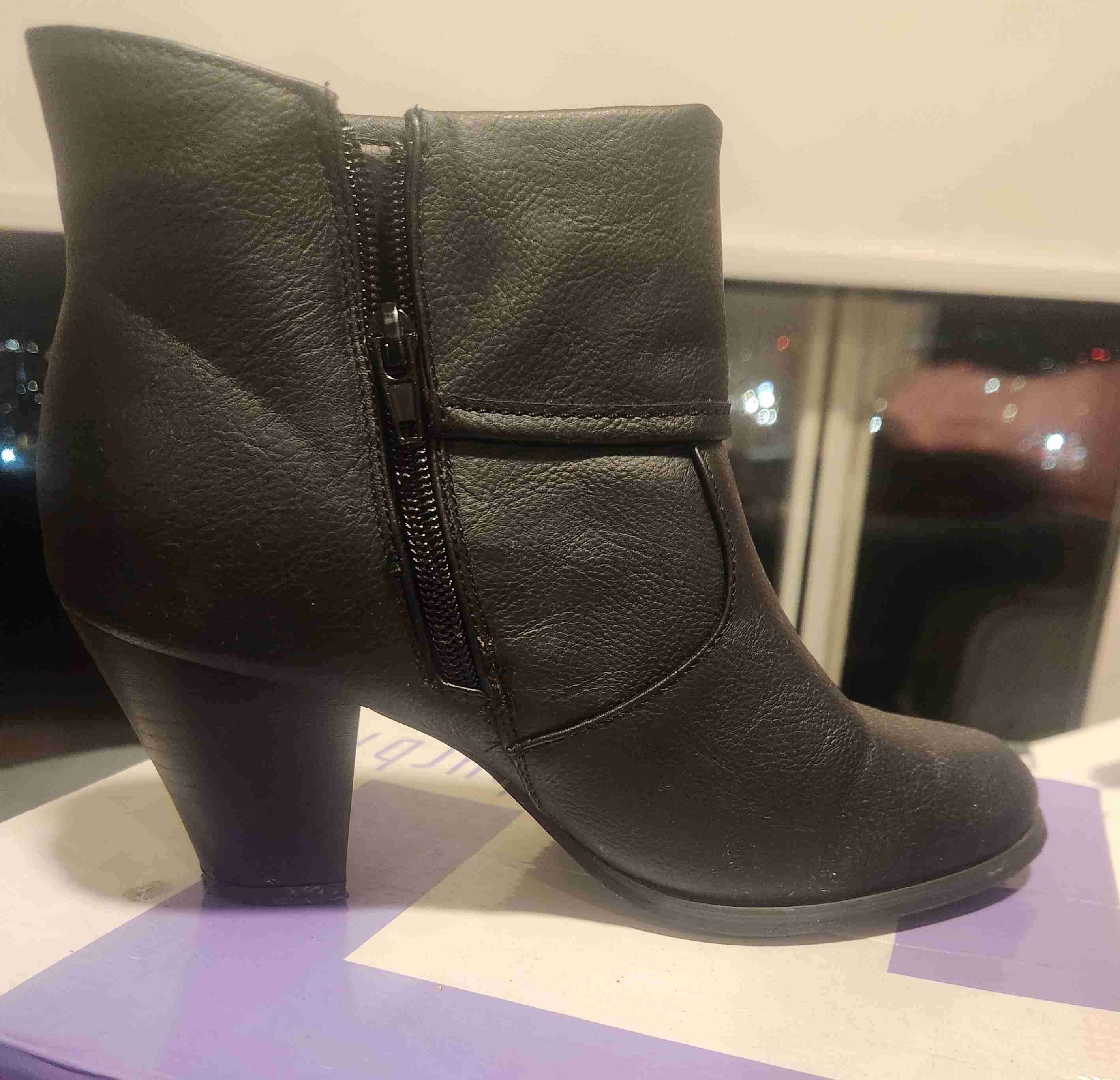 Botines negros con cierre lateral - miniatura 6