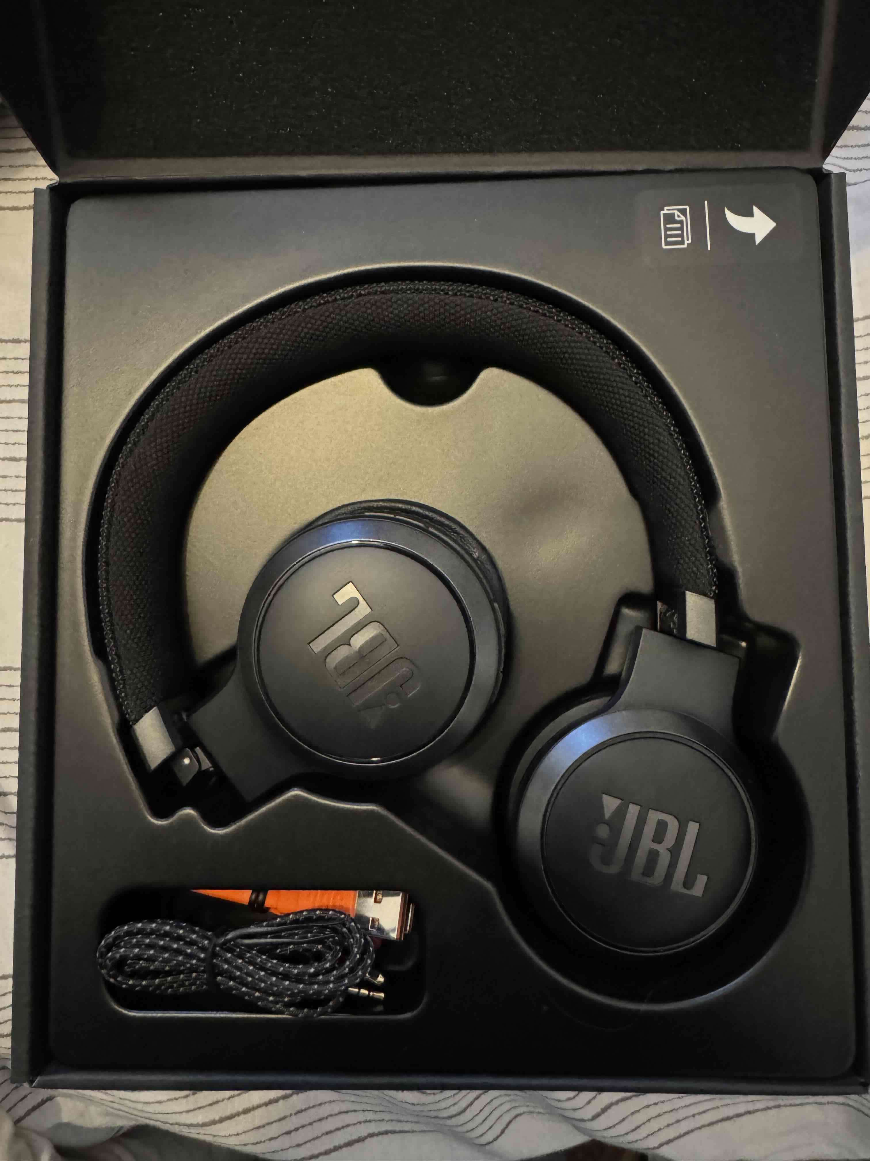 Audífonos JBL Live 460NC - miniatura 2