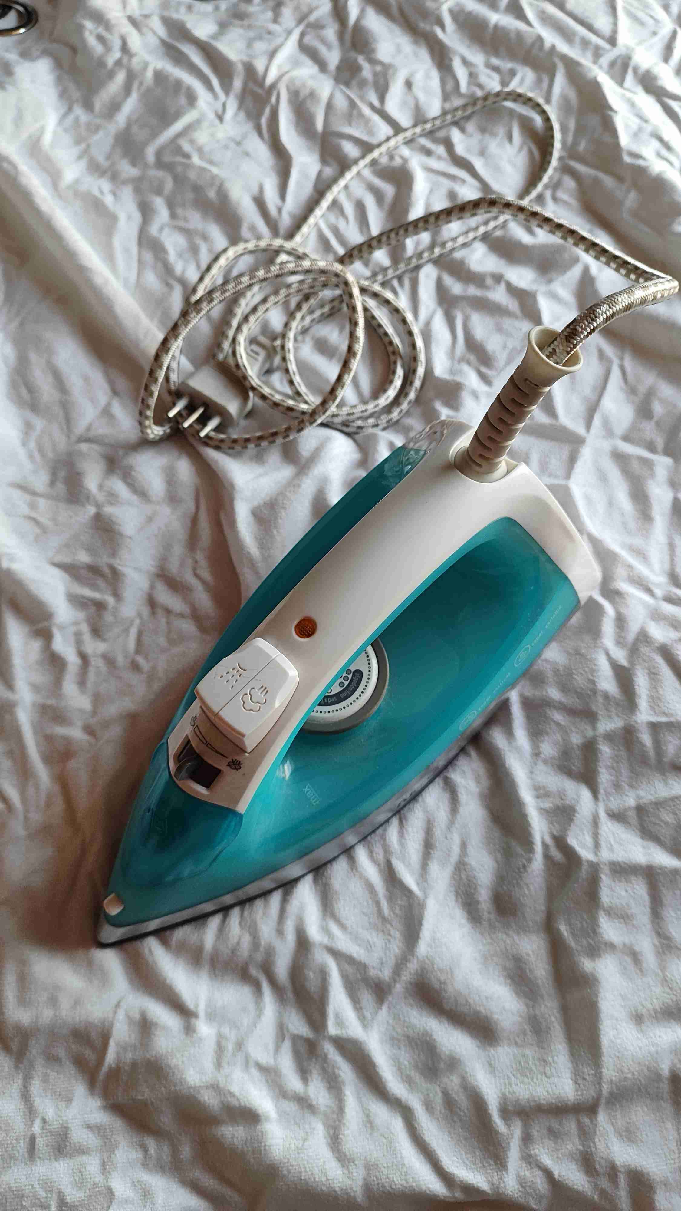 Plancha a vapor azul