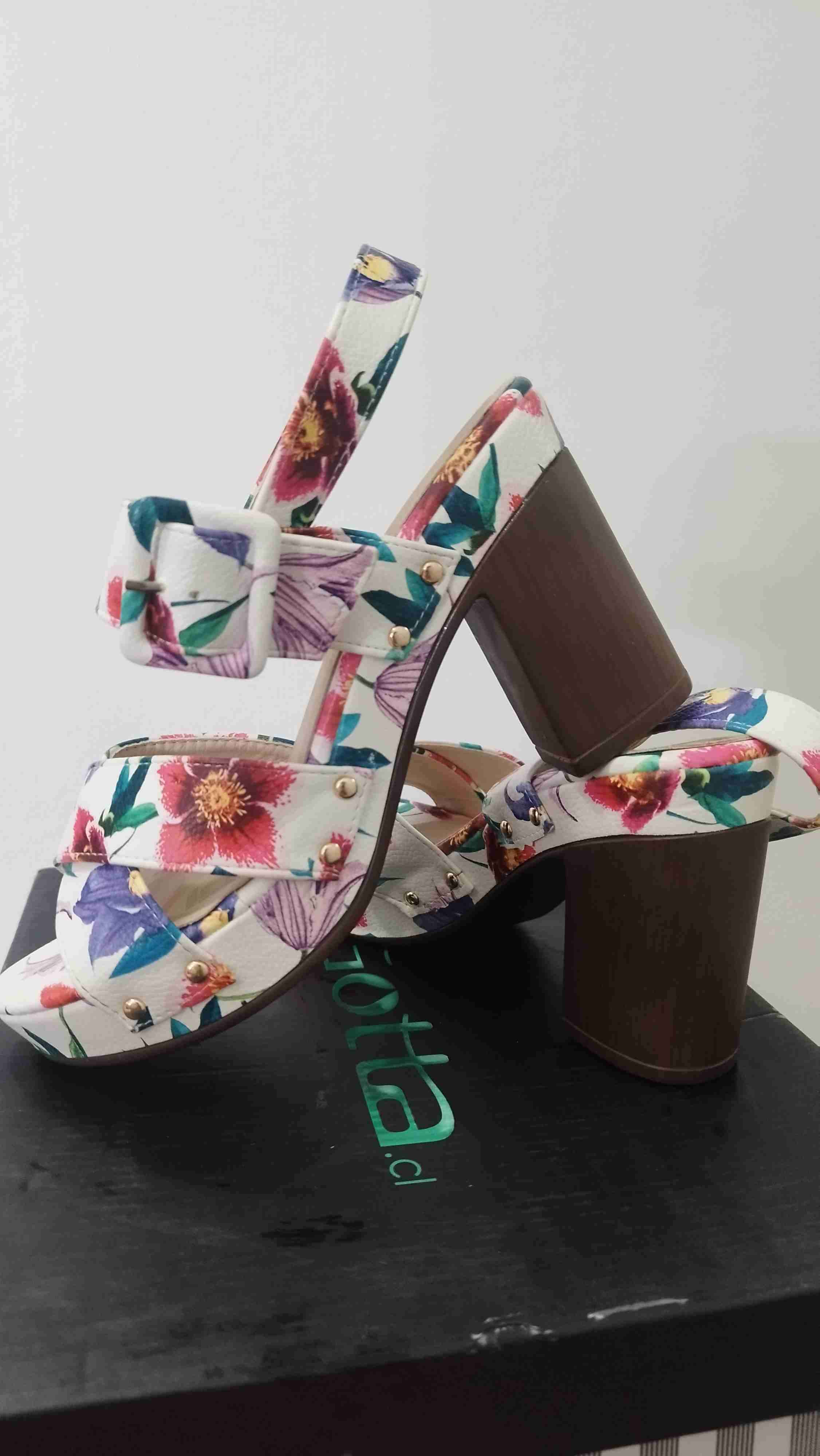 Sandalias plataforma floreadas - miniatura 3