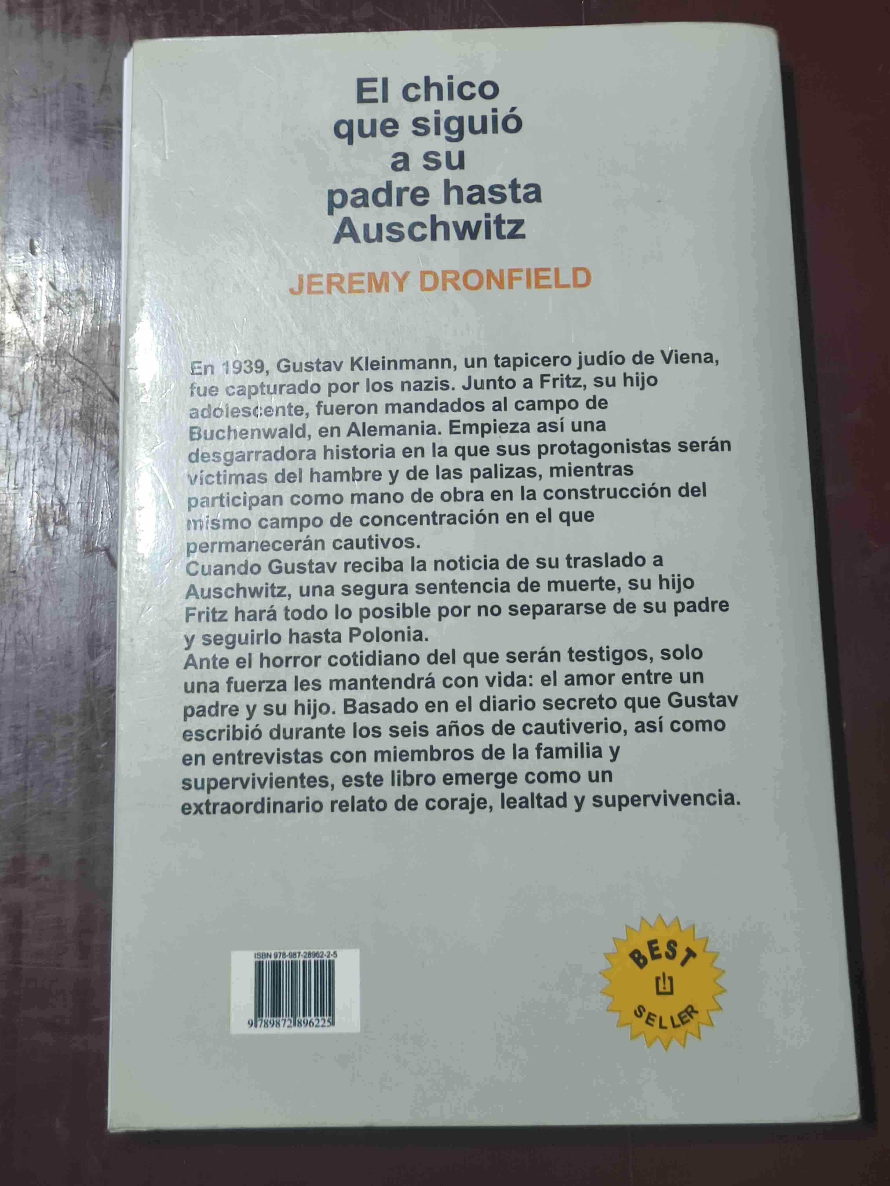 El chico que siguió a su padre hasta Auschwitz - miniatura 2
