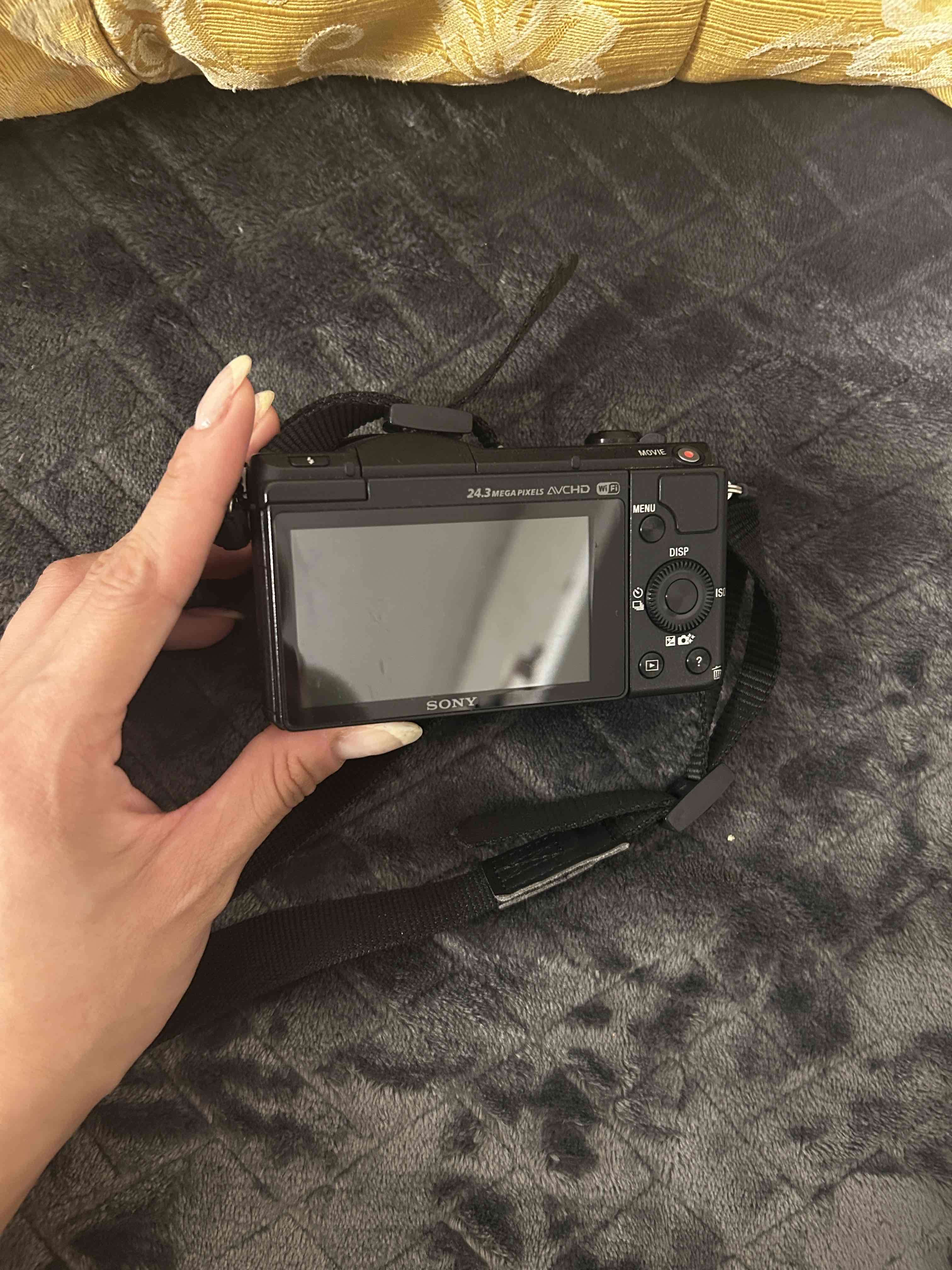 Cámara Sony Alpha 5100 con accesorios - miniatura 3